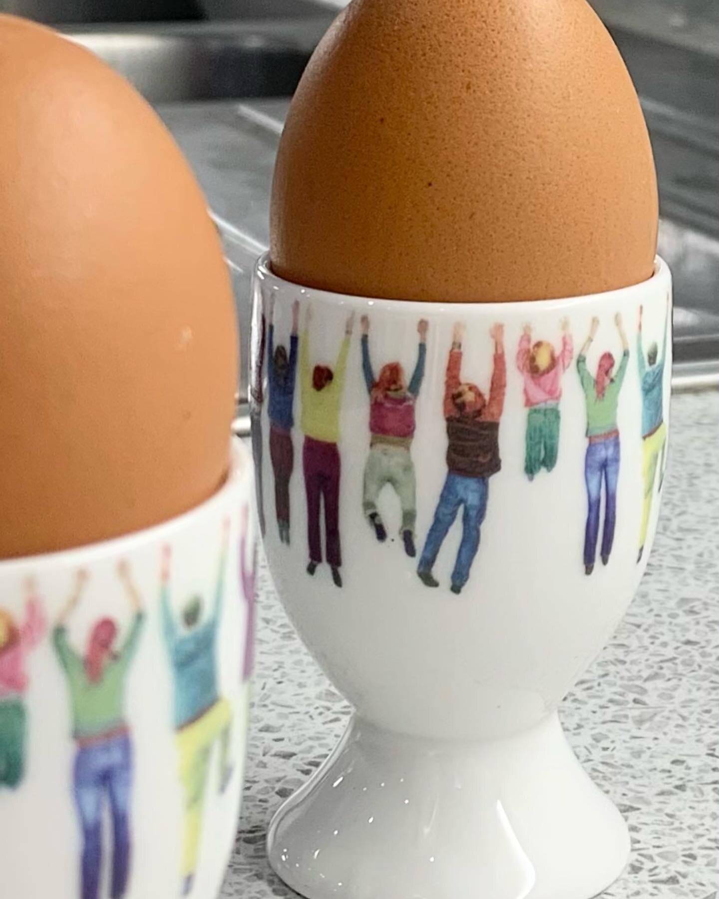 #easter = egg related products😂 or an excuse to eat more chocolate.
I tried to combine the two but it turns out chocolate eggs are far too small for standard egg cups!! Check out my insta shop( blue link under me profile circle ) for more info ❤️❤️❤