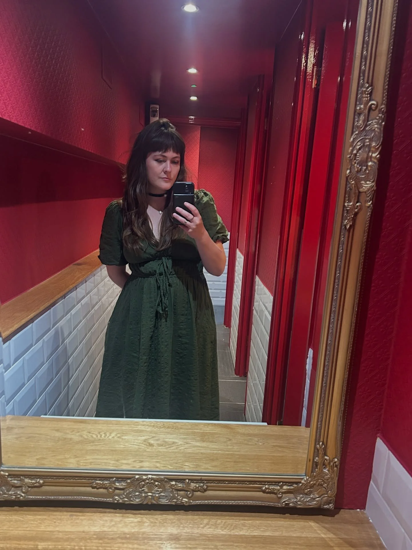 friends, it is Bandcamp Friday! today, artists receive 100% of anything you buy on their store, what a time 

I come to you from a Twin Peaks-esque bathroom to share some news

I am making a new record! ✧

&hellip;which feels very exciting, but is al