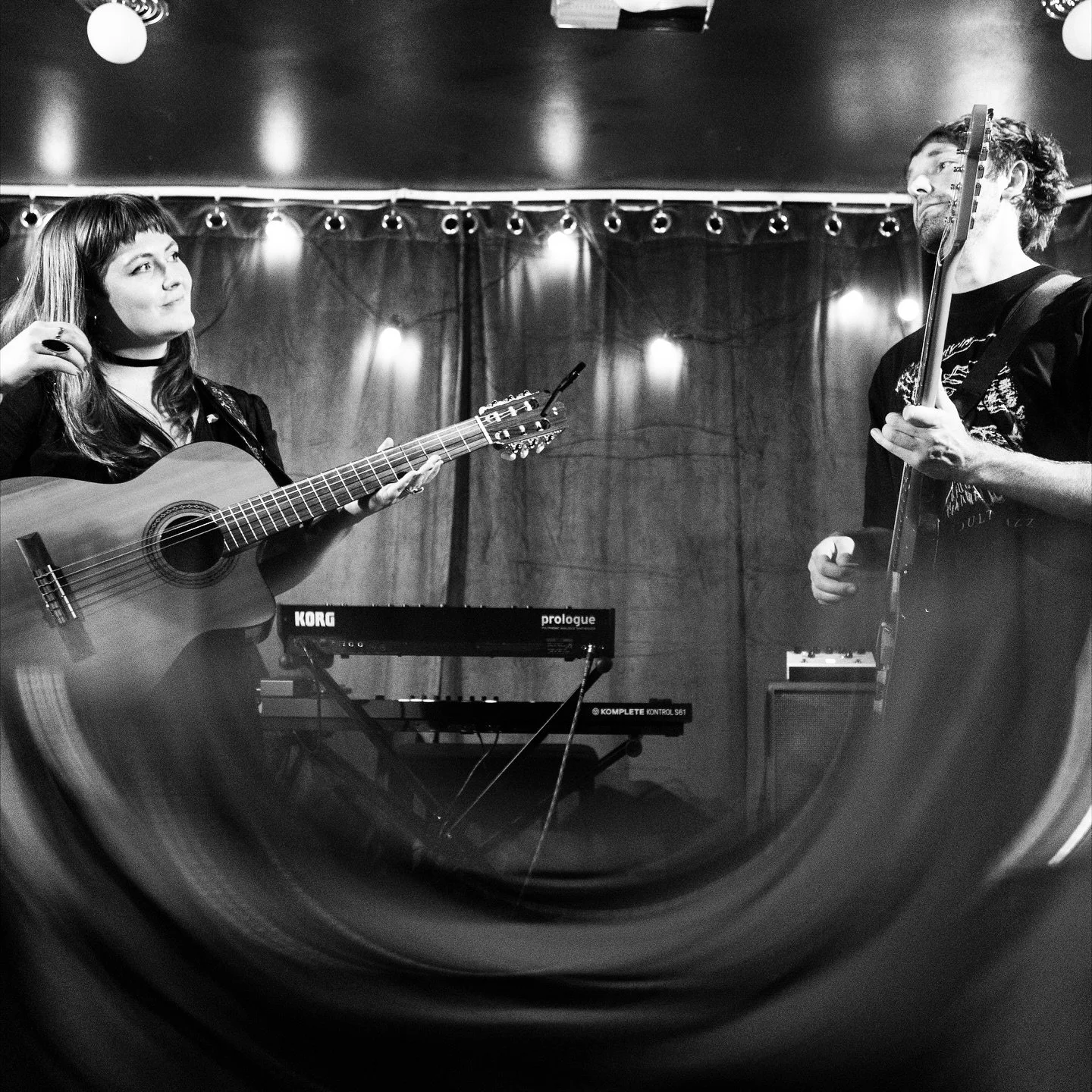 dreamy photos from our show at @thelibralive captured by prism wizard @justjohn 📷✷
come see the full band in action on 4th December at @waitingroomn16 - tickets on sale now!