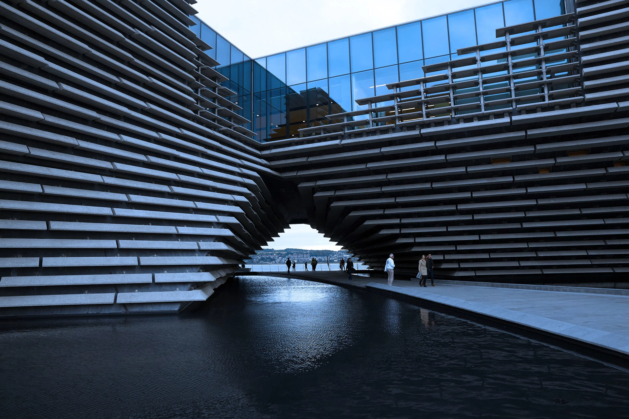 _ML_5577_V&A_Dundee_ copy.jpg
