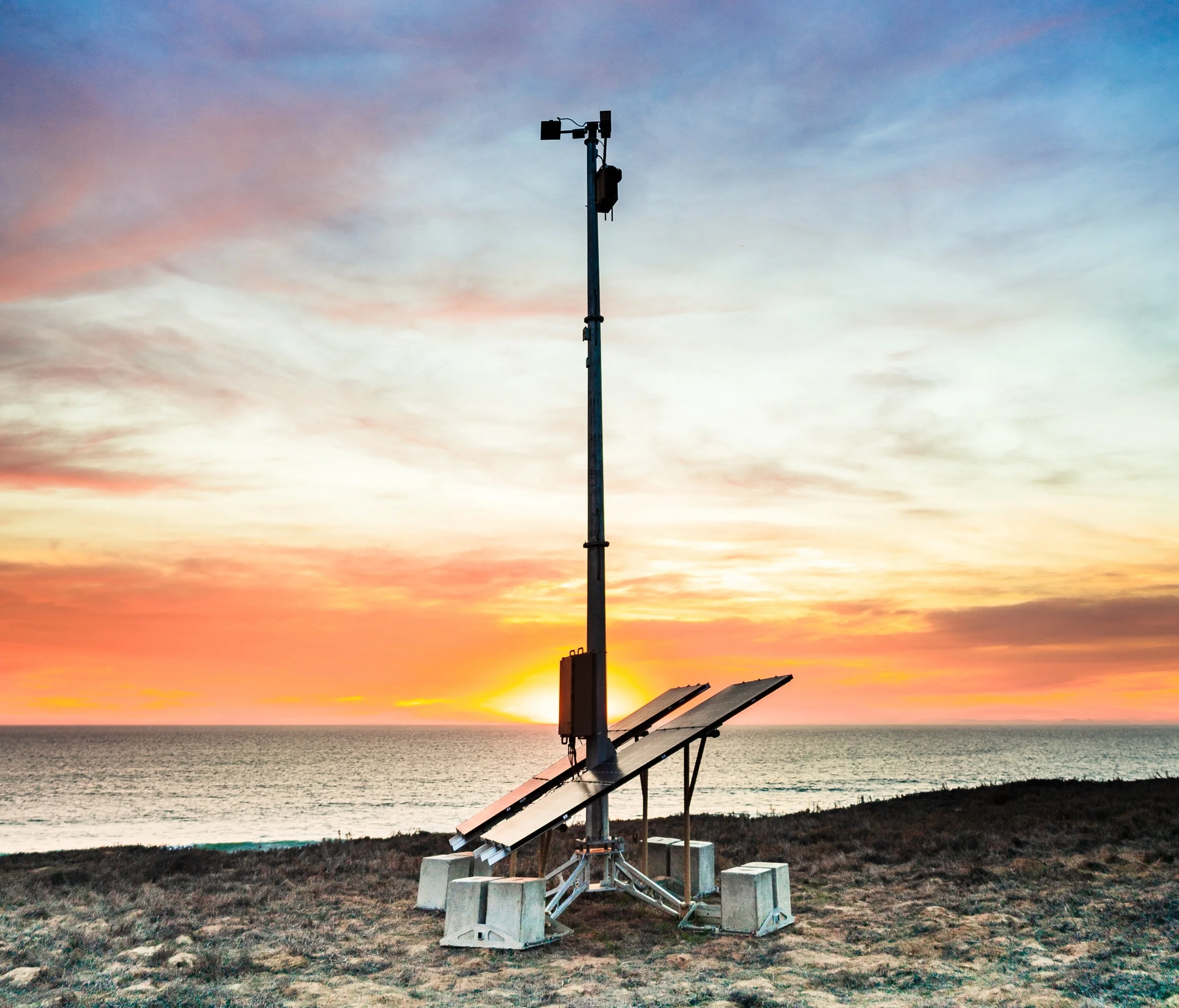 anduril-ai-tower-coast-ocean-15.jpg