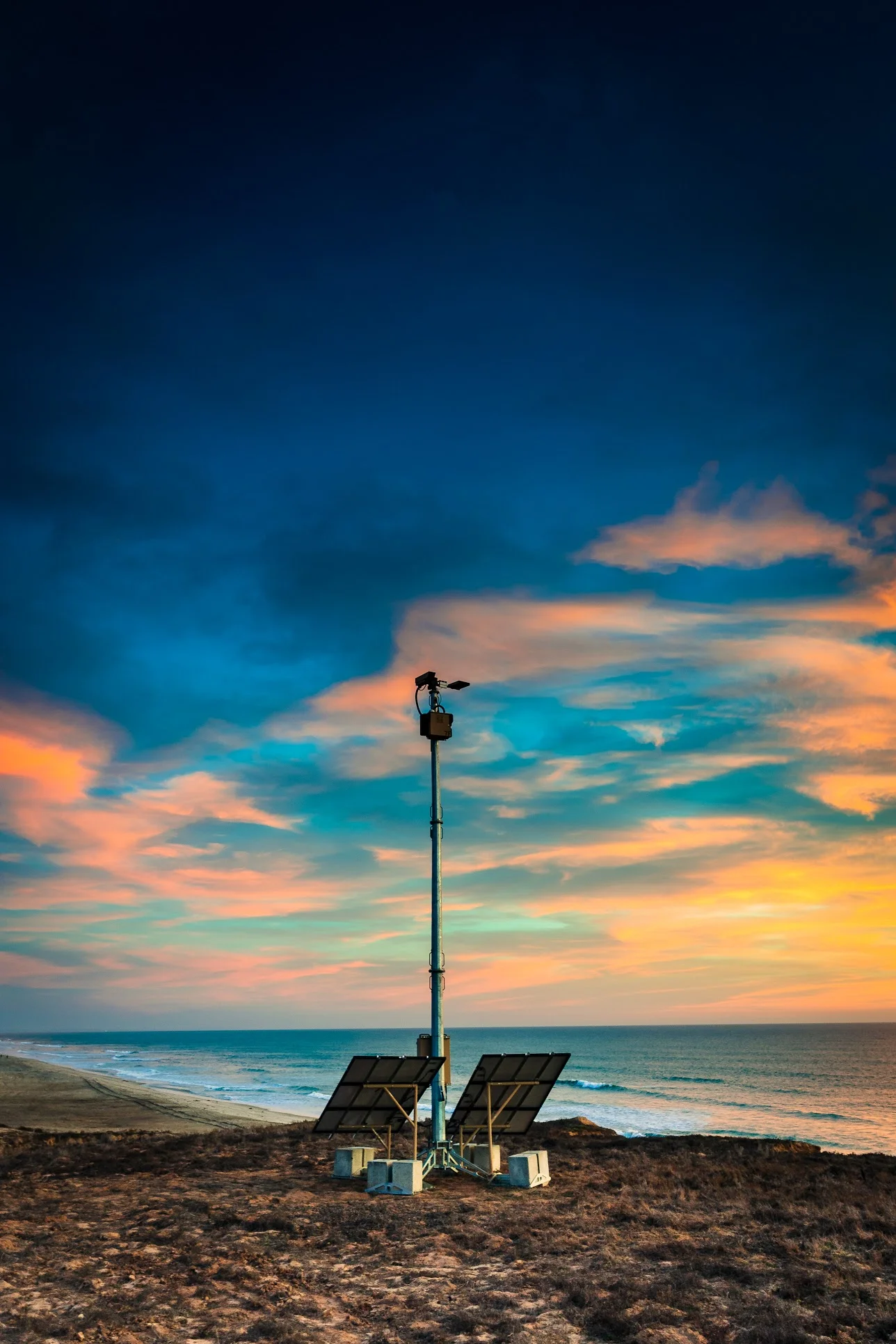 anduril-ai-tower-coast-ocean-18.jpg