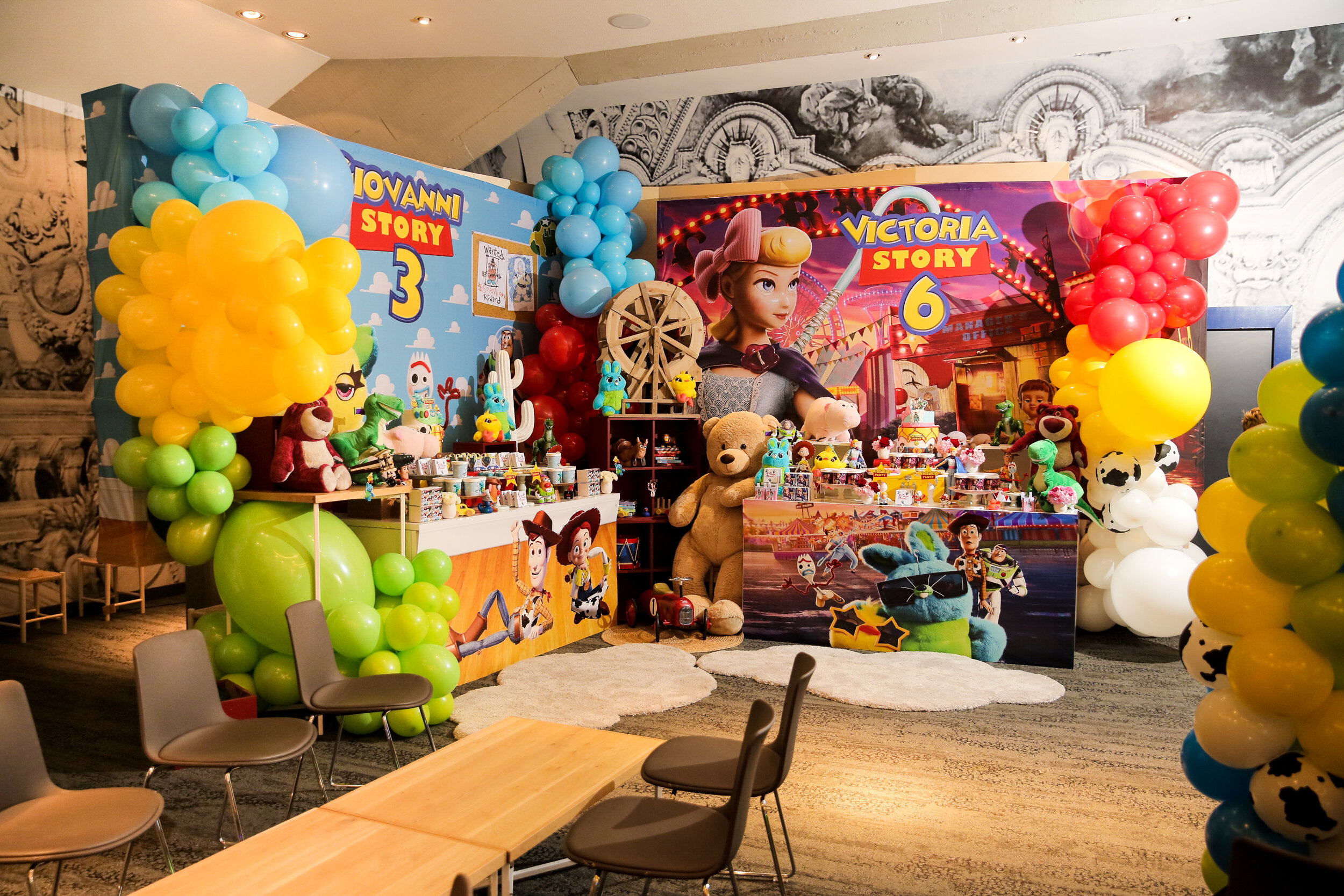 Anniversaire Toy Story : VegaooParty, vente de déco anniversaire et  accessoires de fête