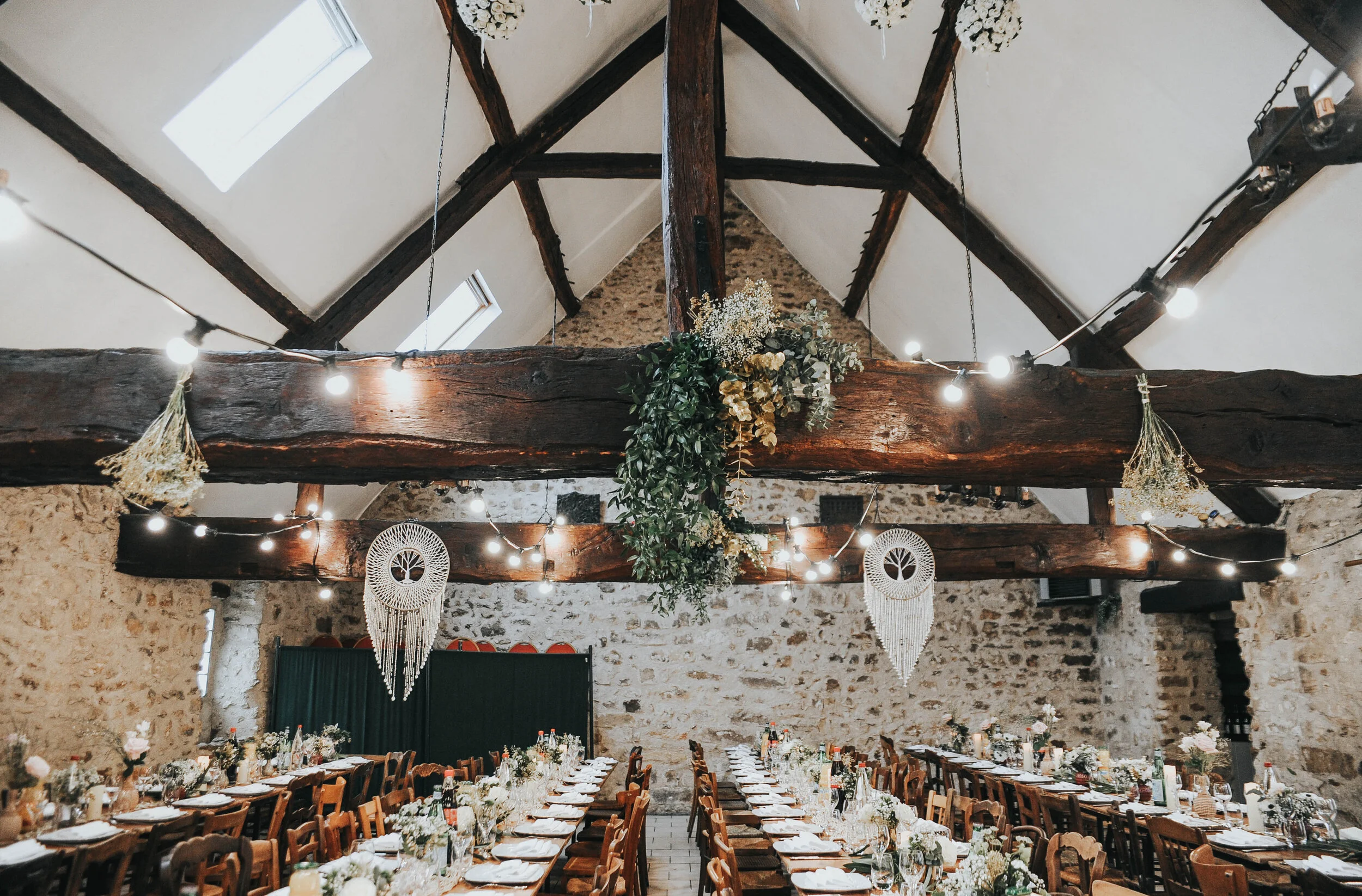 Mariage Bohème blanc et doré