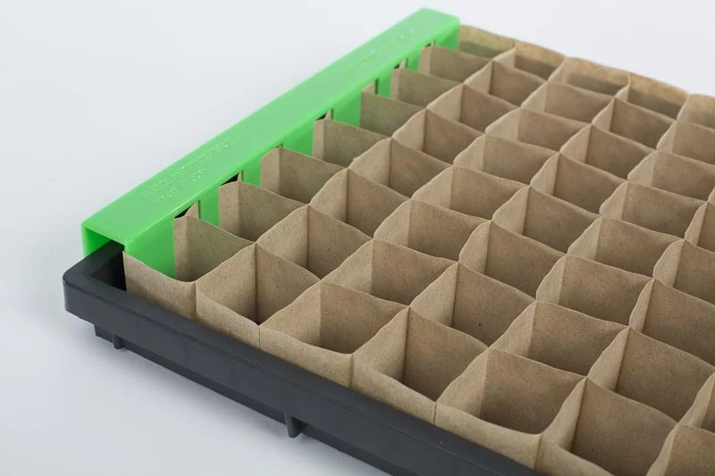 Non-chain paper pots with spreading clip.