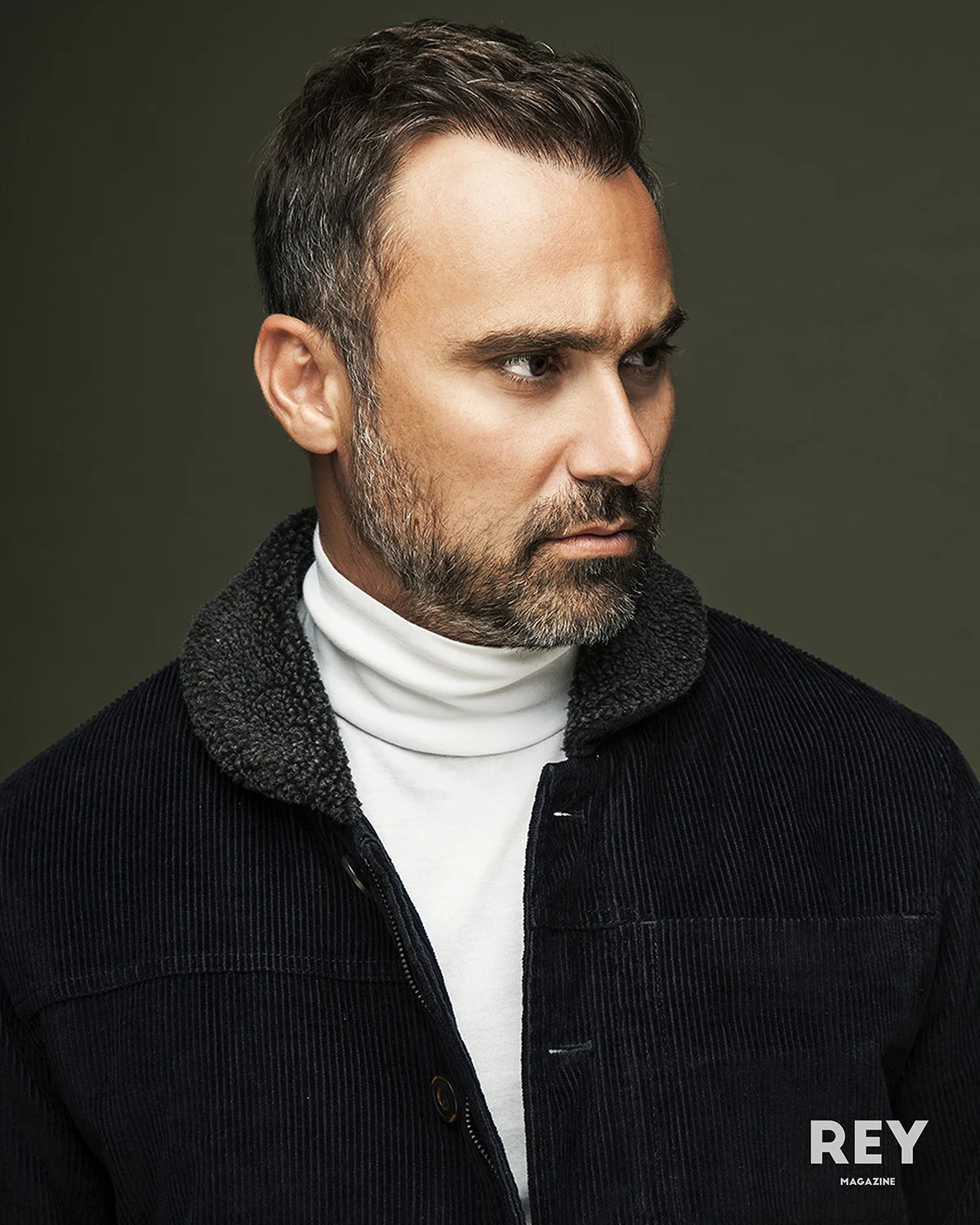 Jacket: Parka London, Turtle Neck: Uniqlo