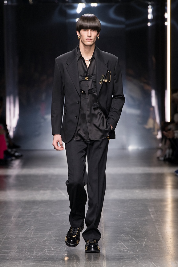 09_Versace-Mens-fw19.jpg