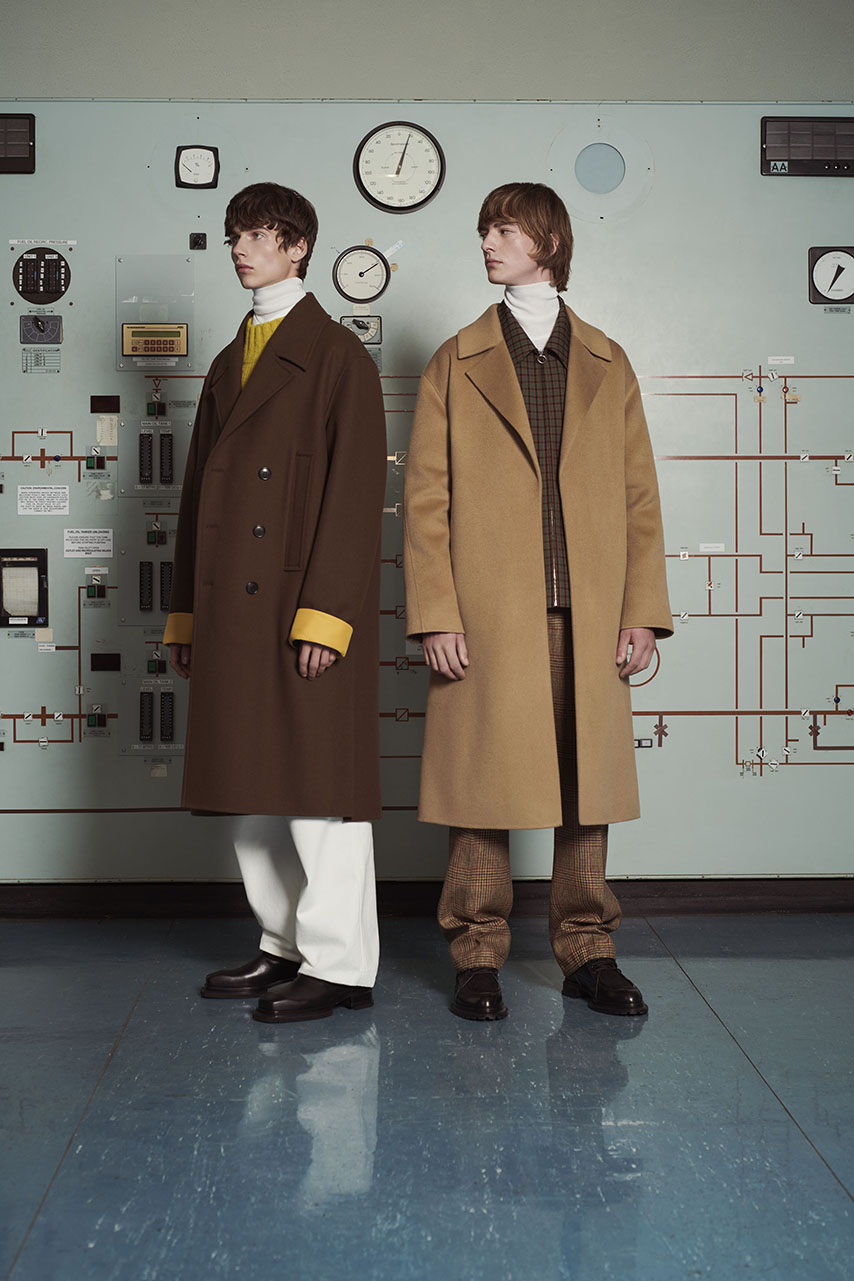 1-190509_Solid_Homme_Shot_01_038_01.jpg