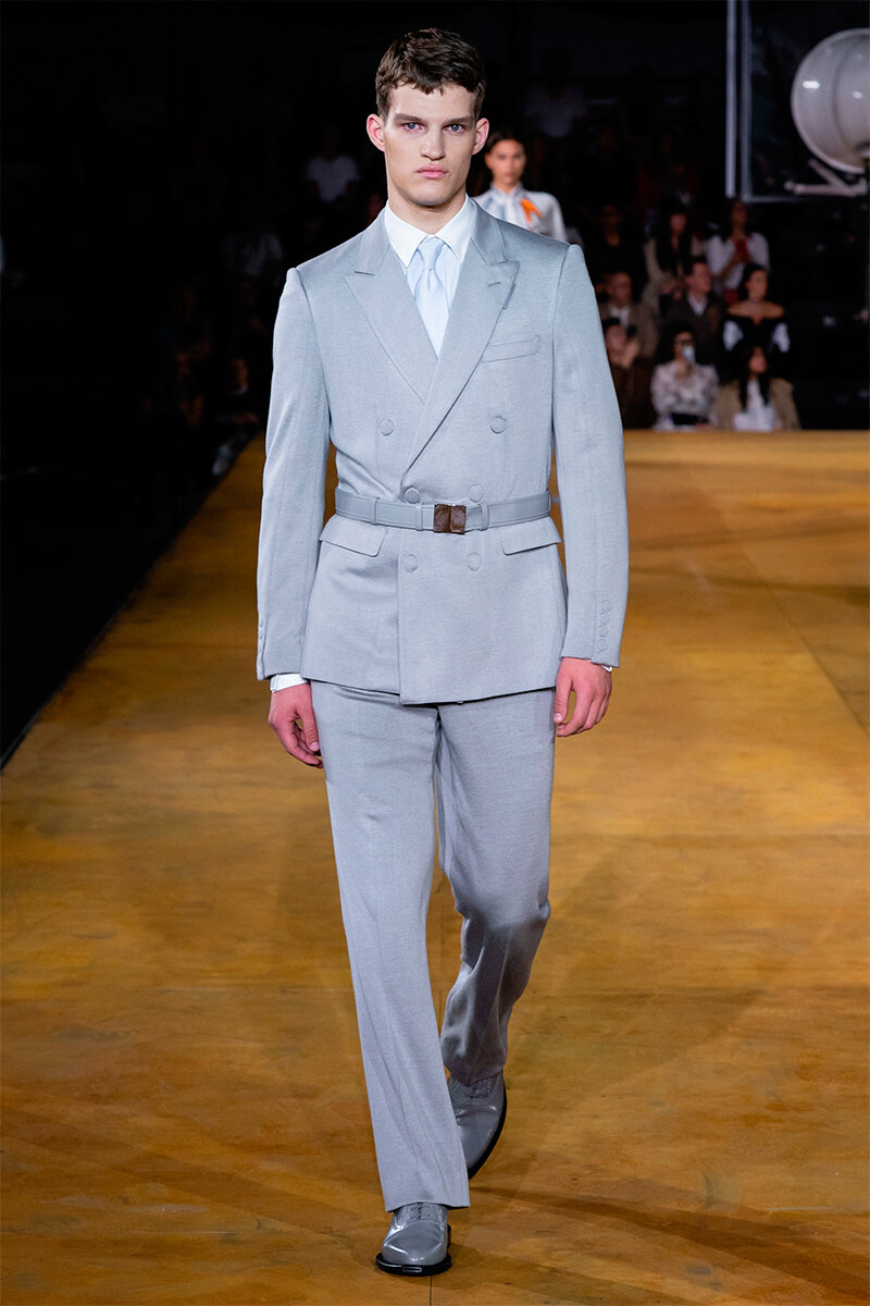 Burberry_ss20_fy2.jpg