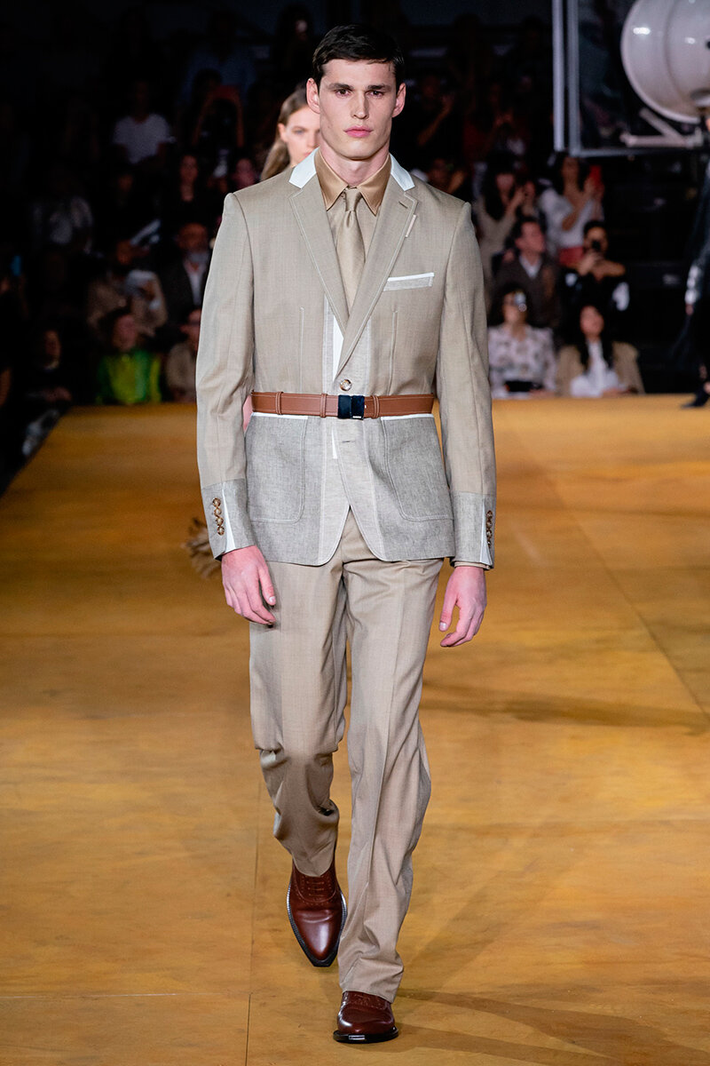 Burberry_ss20_fy1.jpg