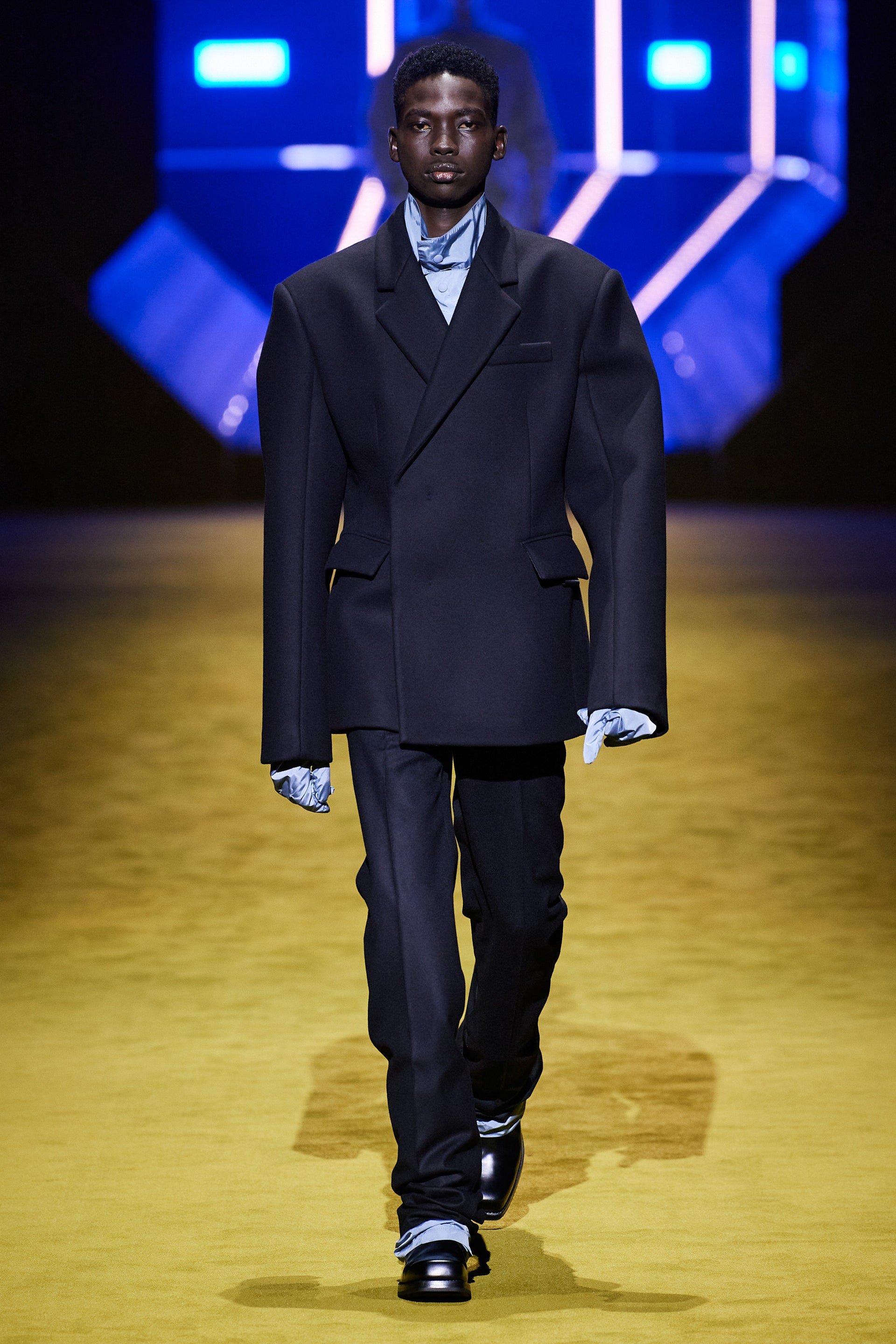 00013-Prada-Menswear-Fall-22-Milan-credit-Filippo-Fior-GuRunway.jpg