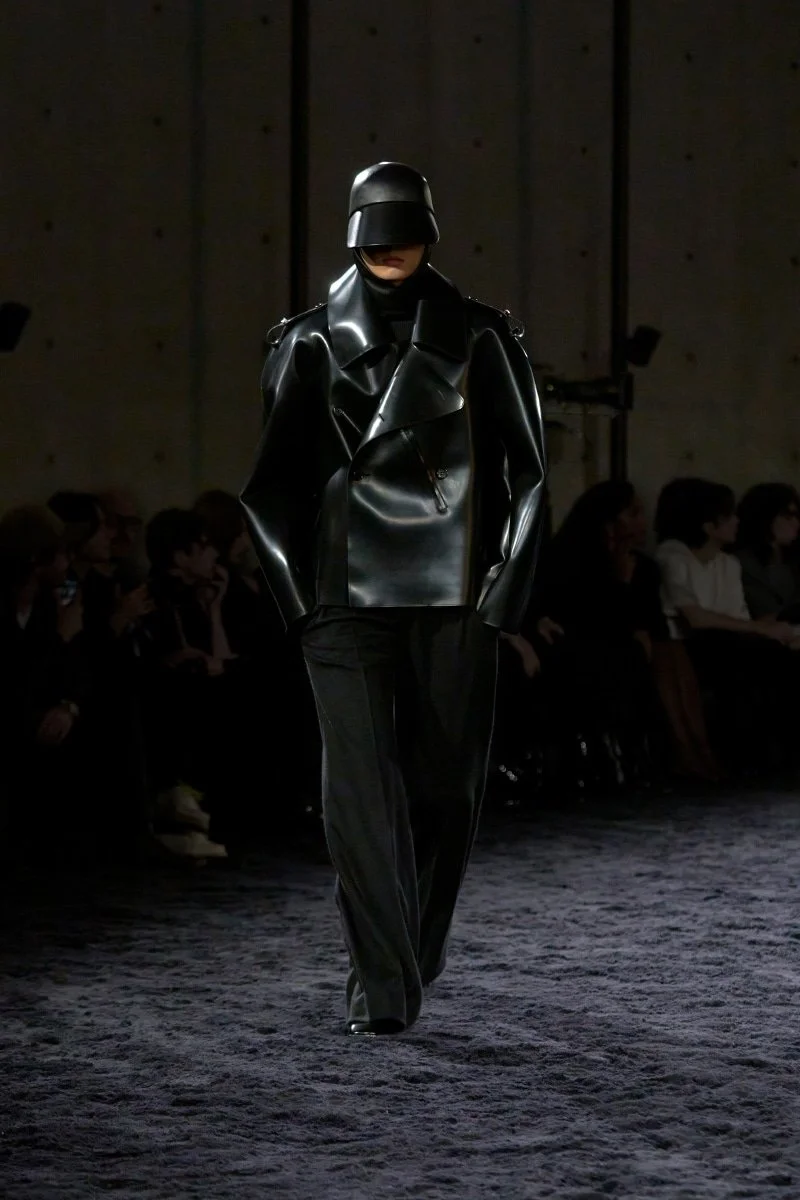 SAINT-LAURENT_FASHION_SHOW_MEN_WINTER24_RUNWAY_07_HR.jpg