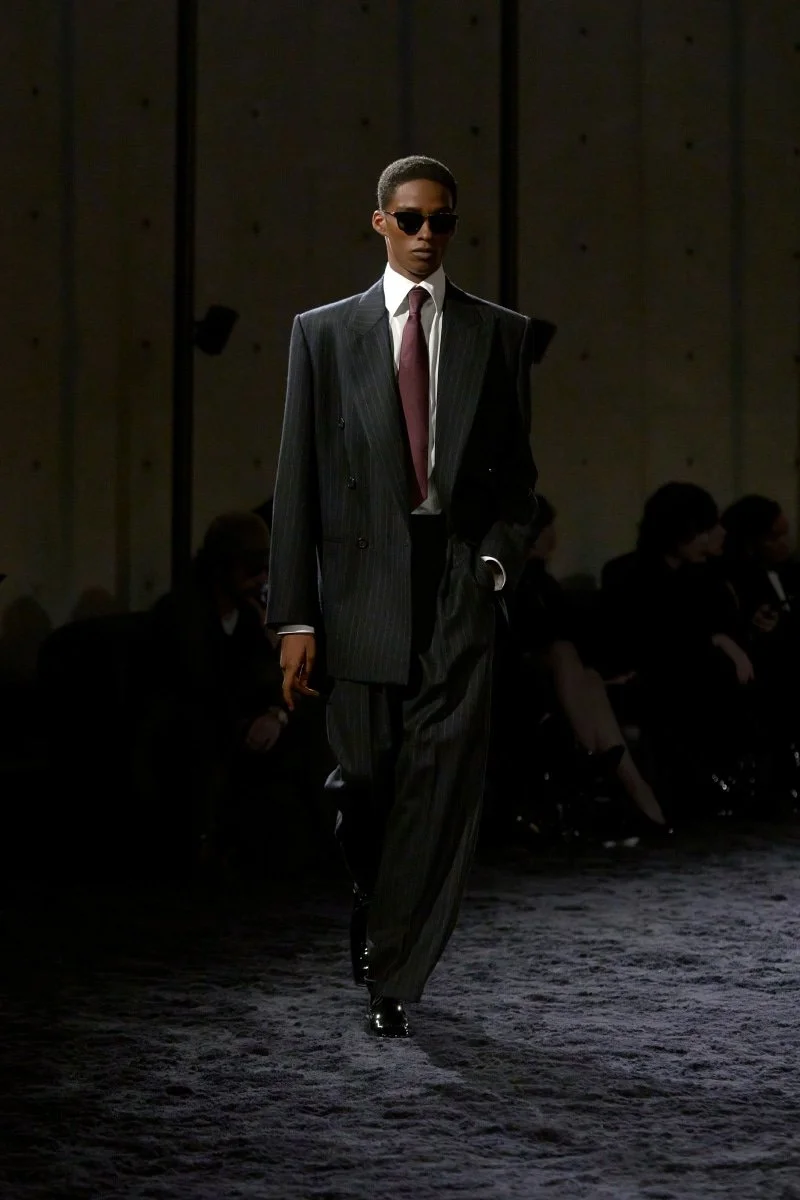 SAINT-LAURENT_FASHION_SHOW_MEN_WINTER24_RUNWAY_06_HR.jpg