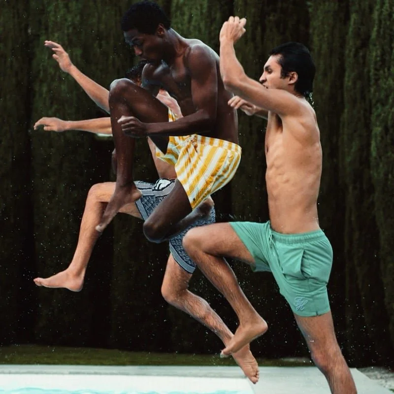 Tommy Hilfiger Heads Poolside for Summer 2026