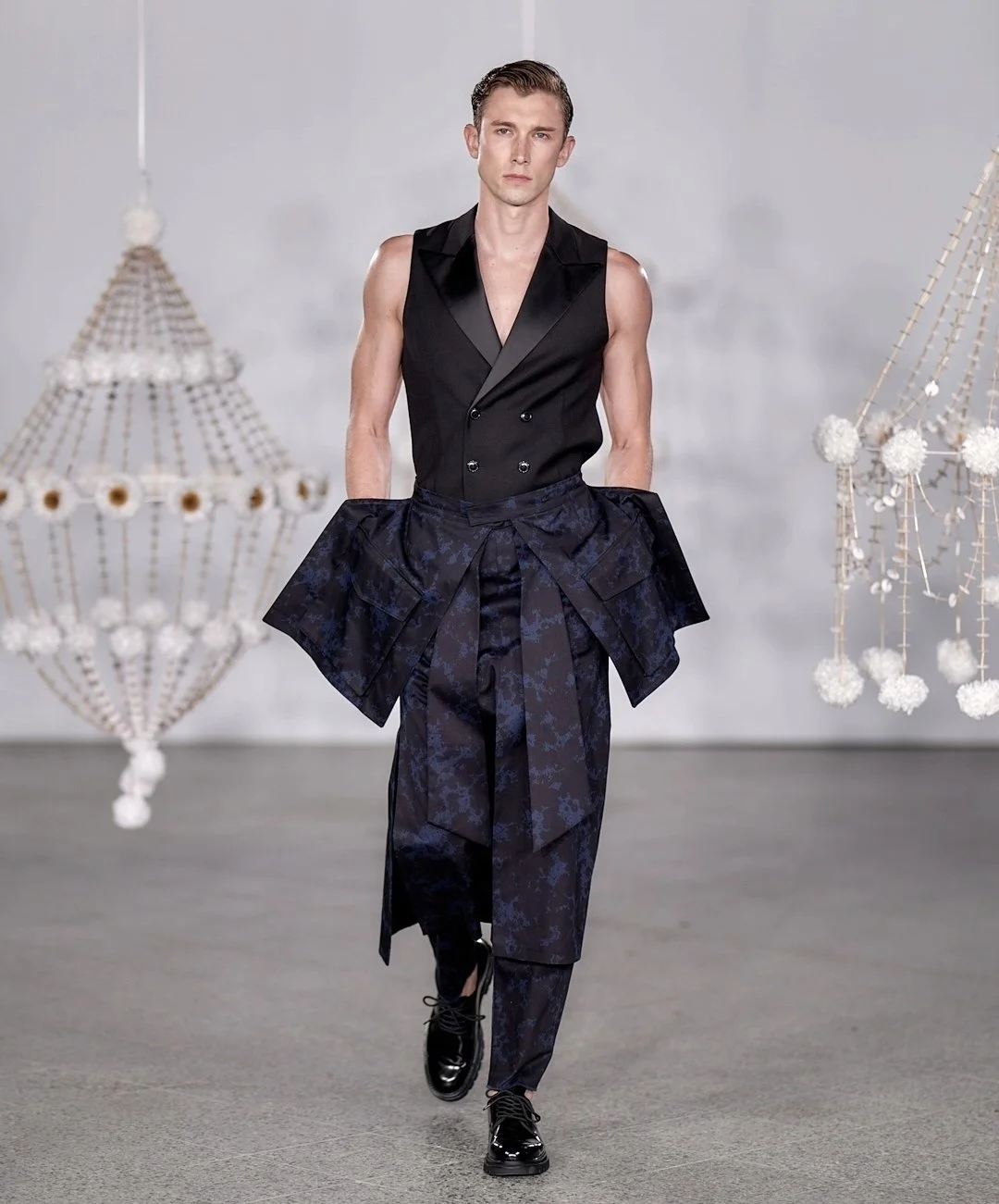 Mariusz Przybylski Celebrates 20 Years with "KICK OFF" in Berlin Fashion Week