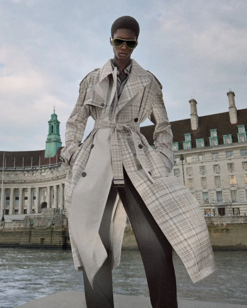 Burberry-Winter-26-Runway-Stills46.jpg