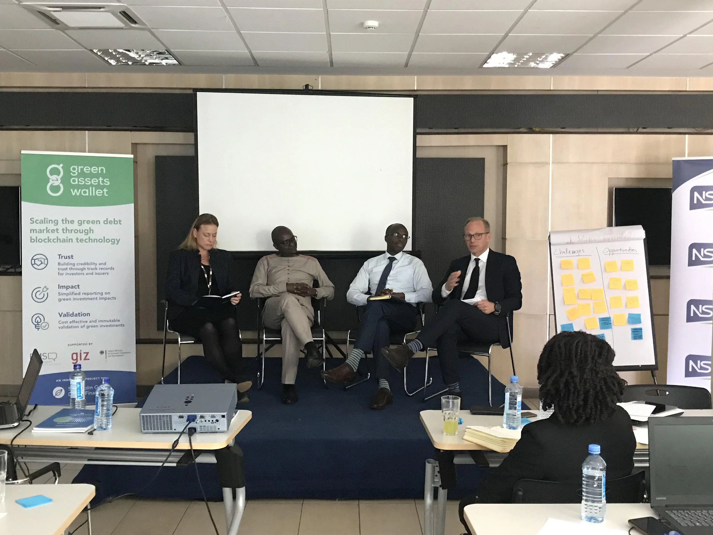 Harald Francke Lund moderating a panel discussion on the current state of the green bond market with Cecilia Murai, Victor Nkiiri, and Hillary Cheruiyot Biwott