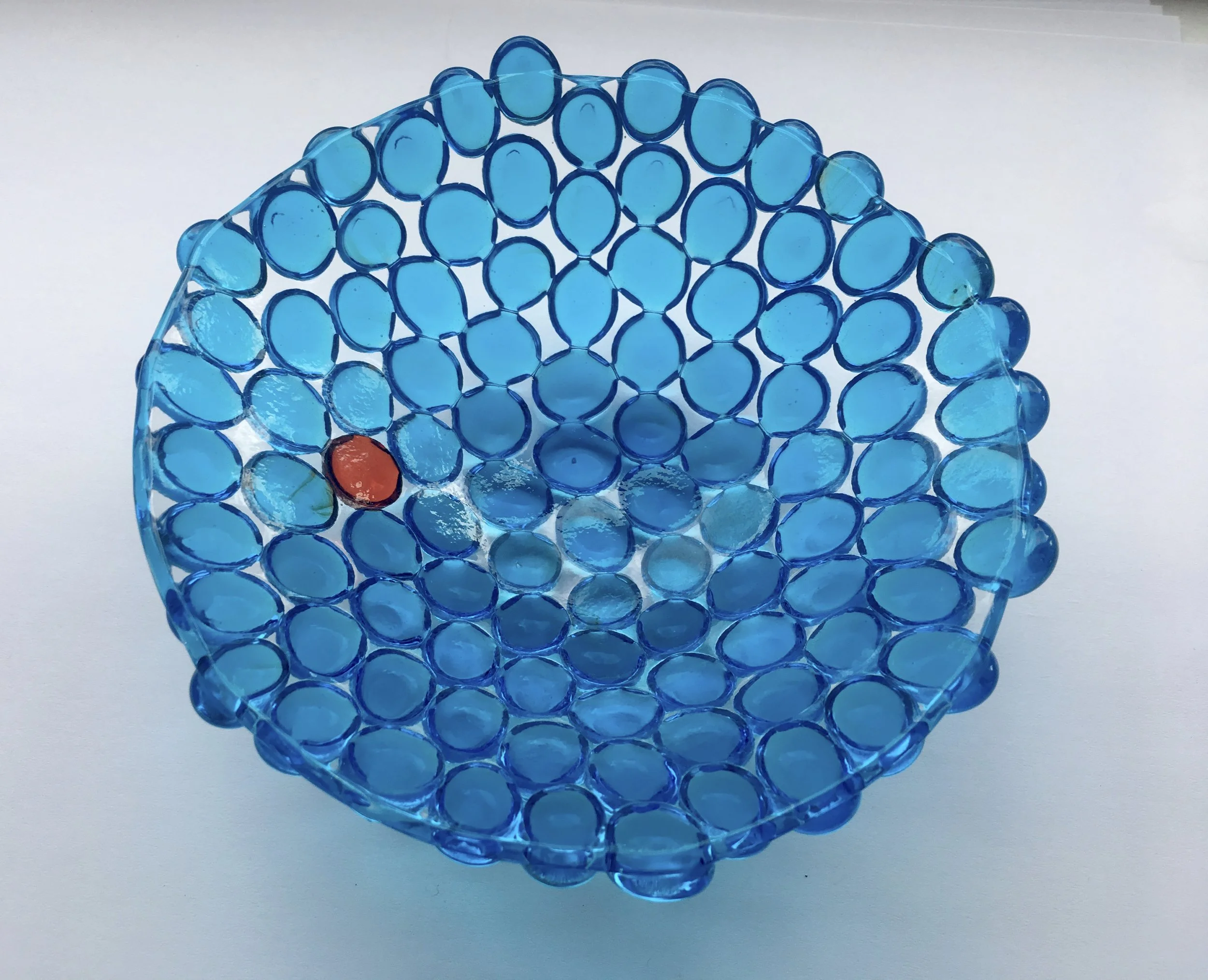 Sky blue pebble bowl 13 x 13 x 4cm