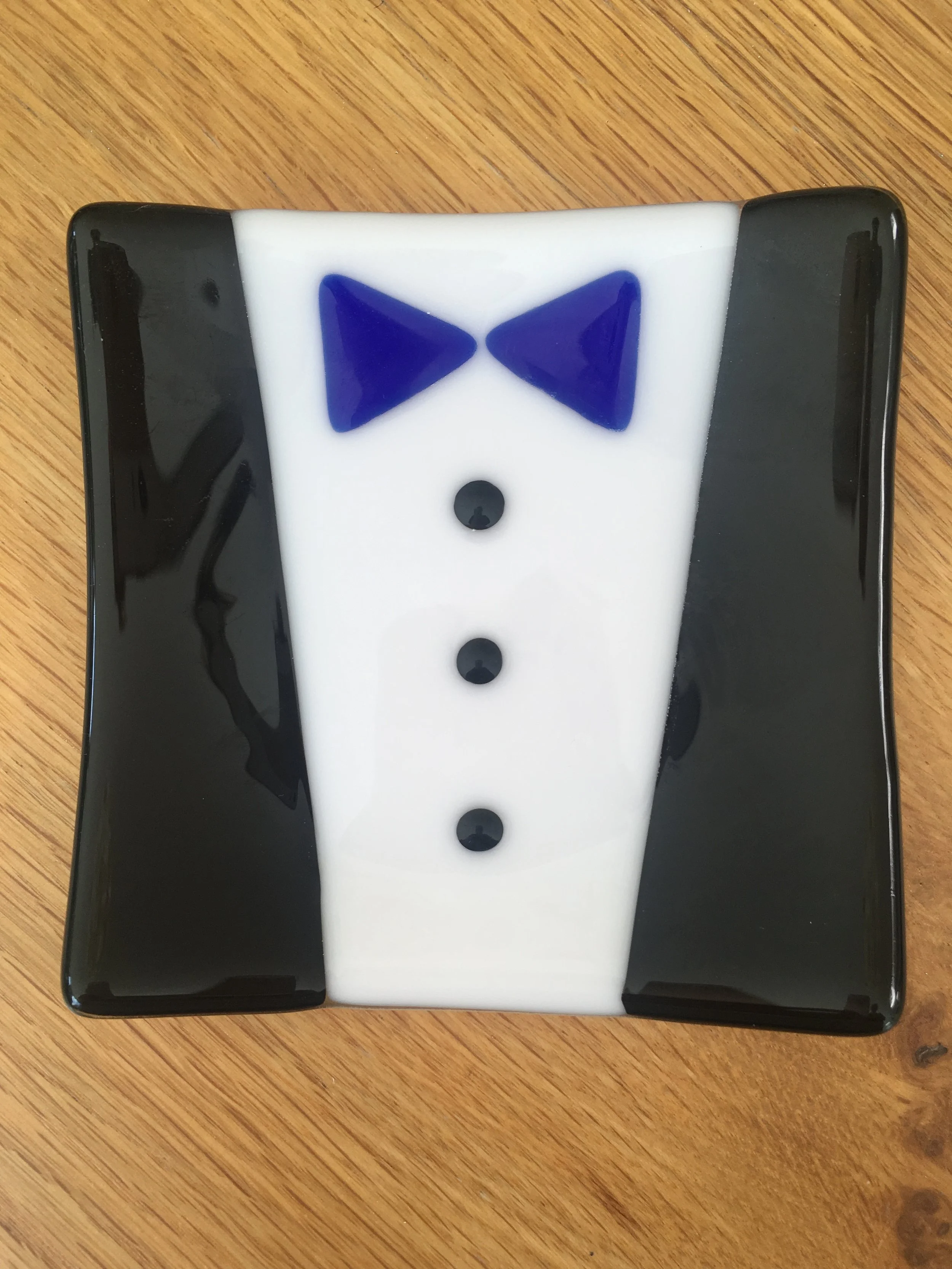 Tuxedo dish with blue bow tie