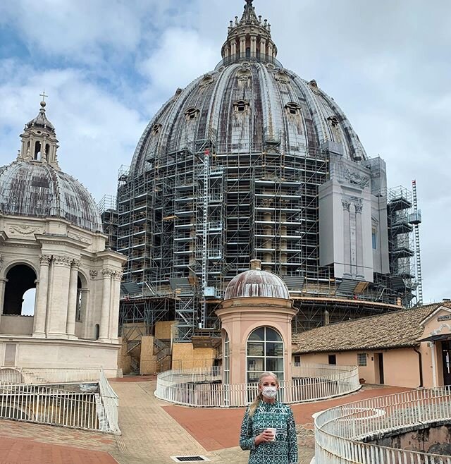 430 years after she was completed, and even with all her current scaffolding, I think Michelangelo&rsquo;s Dome is the most beautiful of them all. Especially while I&rsquo;m sipping a cappuccino and staring up at her. ☕️⛪️☕️ #stpetersbasilica #coffee