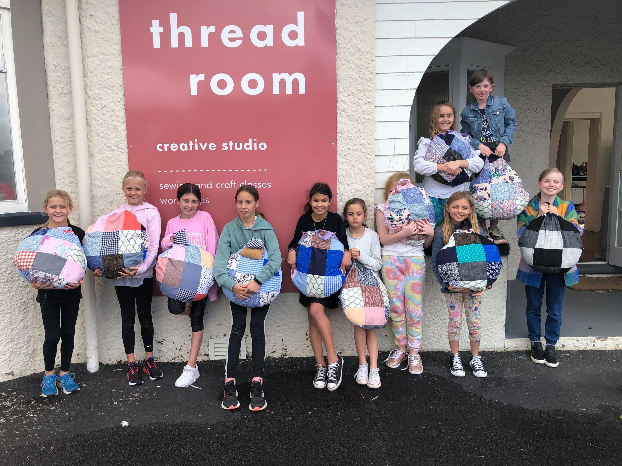 Y5_380_Kids_Floor-cushion_Project.JPG