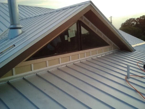 metal roof install2.jpg