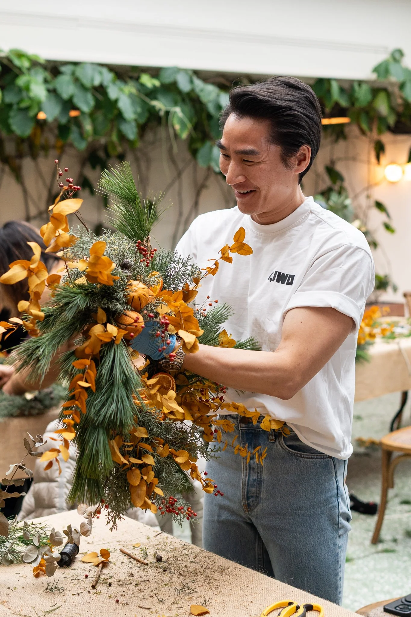 251206_Double Happiness Studio Wreath Making Shoreditch House_Brenna Duncan_BRD6196.jpg