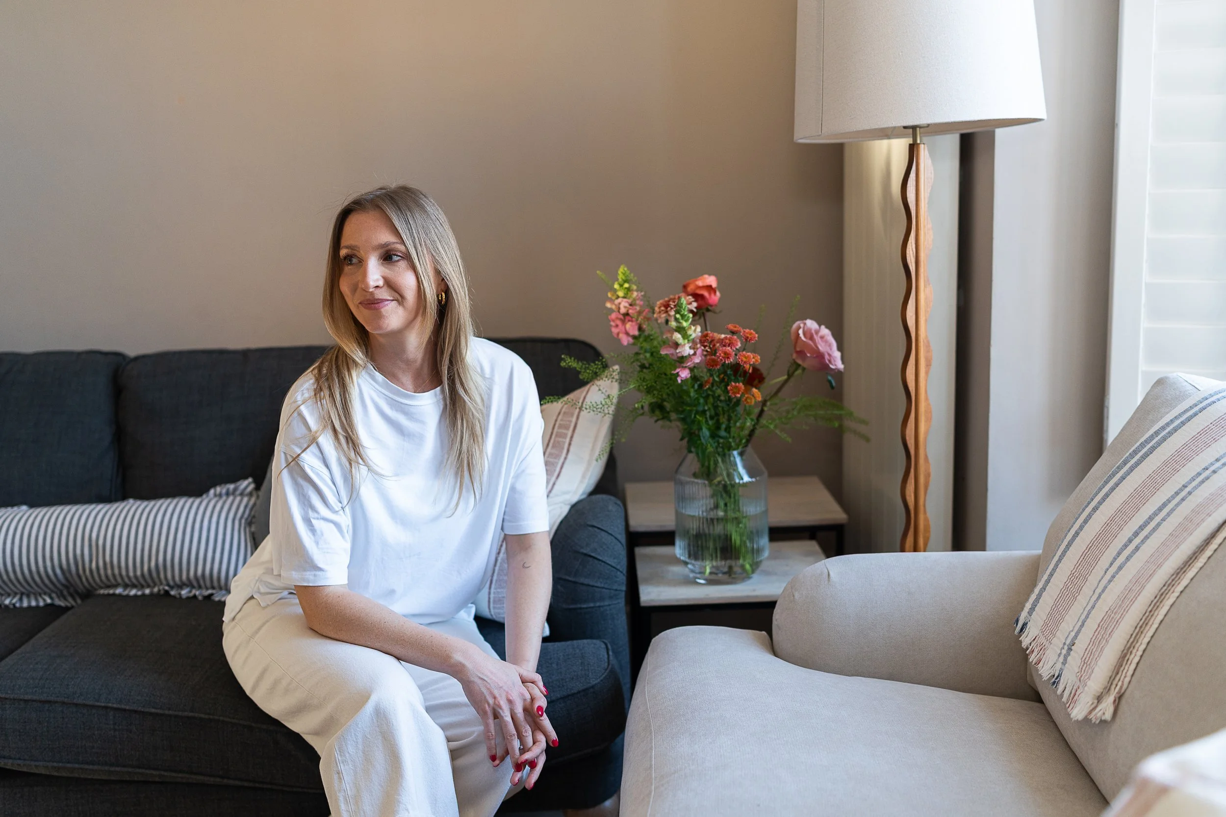 LONDON BRAND PHOTOGRAPHY - A SOULFUL SHOOT WITH WELLNESS CONSULTANT ANNA BRADBURY