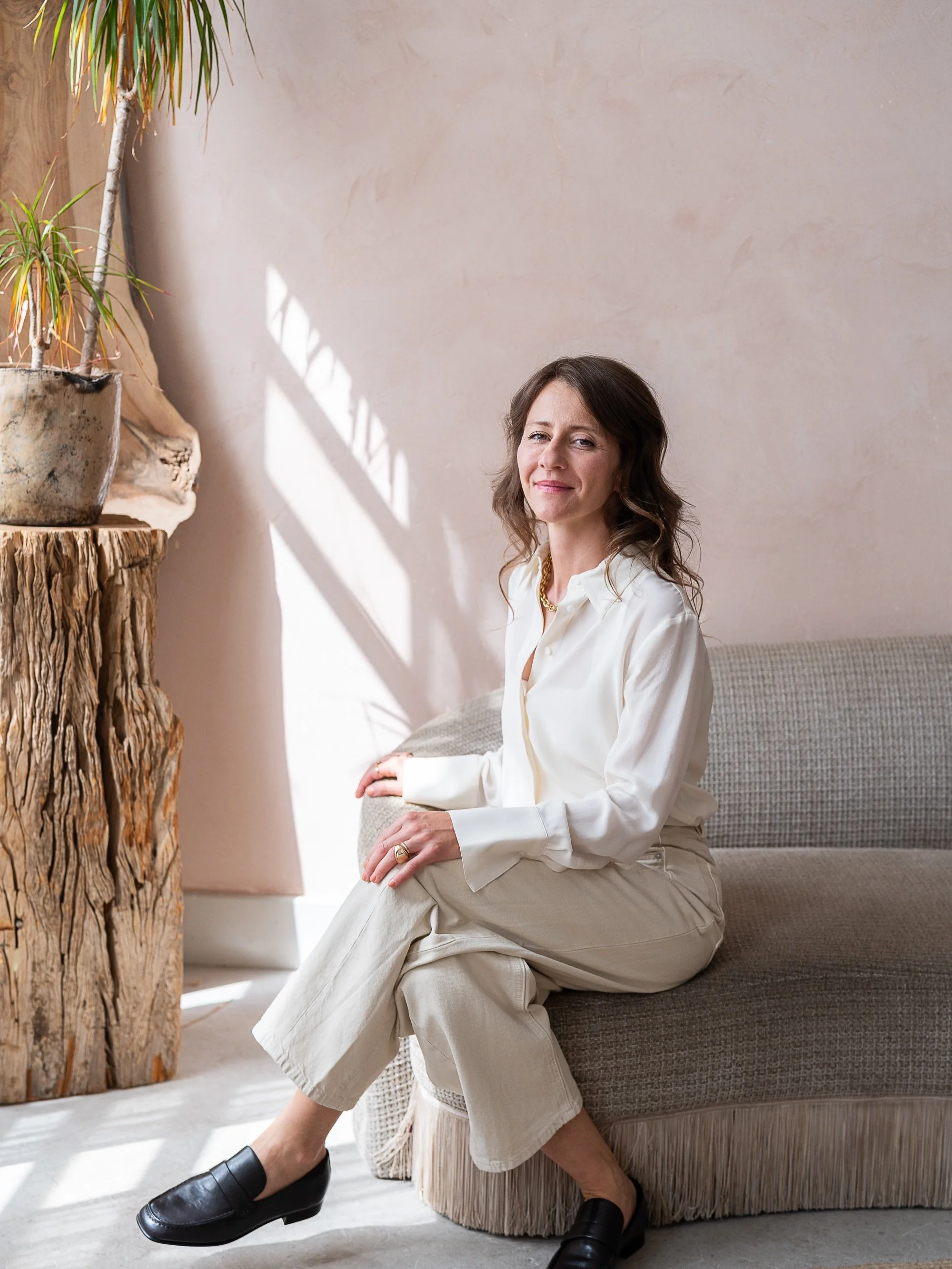 Whoops, bit of a backlog posting shoots 😬

Here&rsquo;s Michalina, who&rsquo;s in the early stages of building her new venture, BloomPath, supporting women through pregnancy &amp; early motherhood.

She flew over from Zurich for an Essence Soulful S