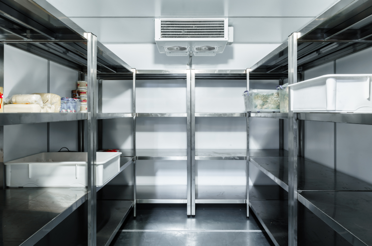 Walkin cooler shelves