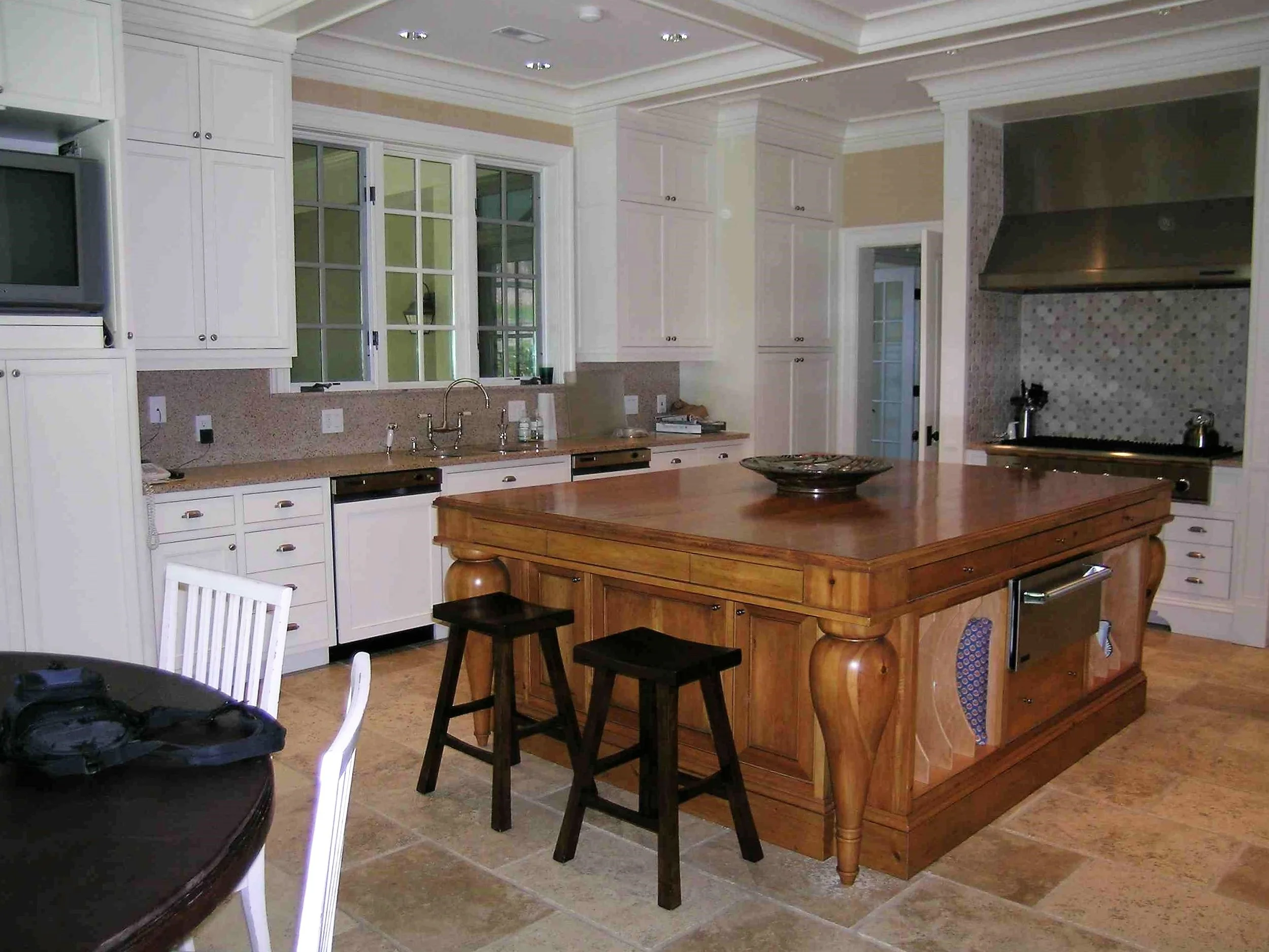 Schwalb Kitchen and Island (2).jpg