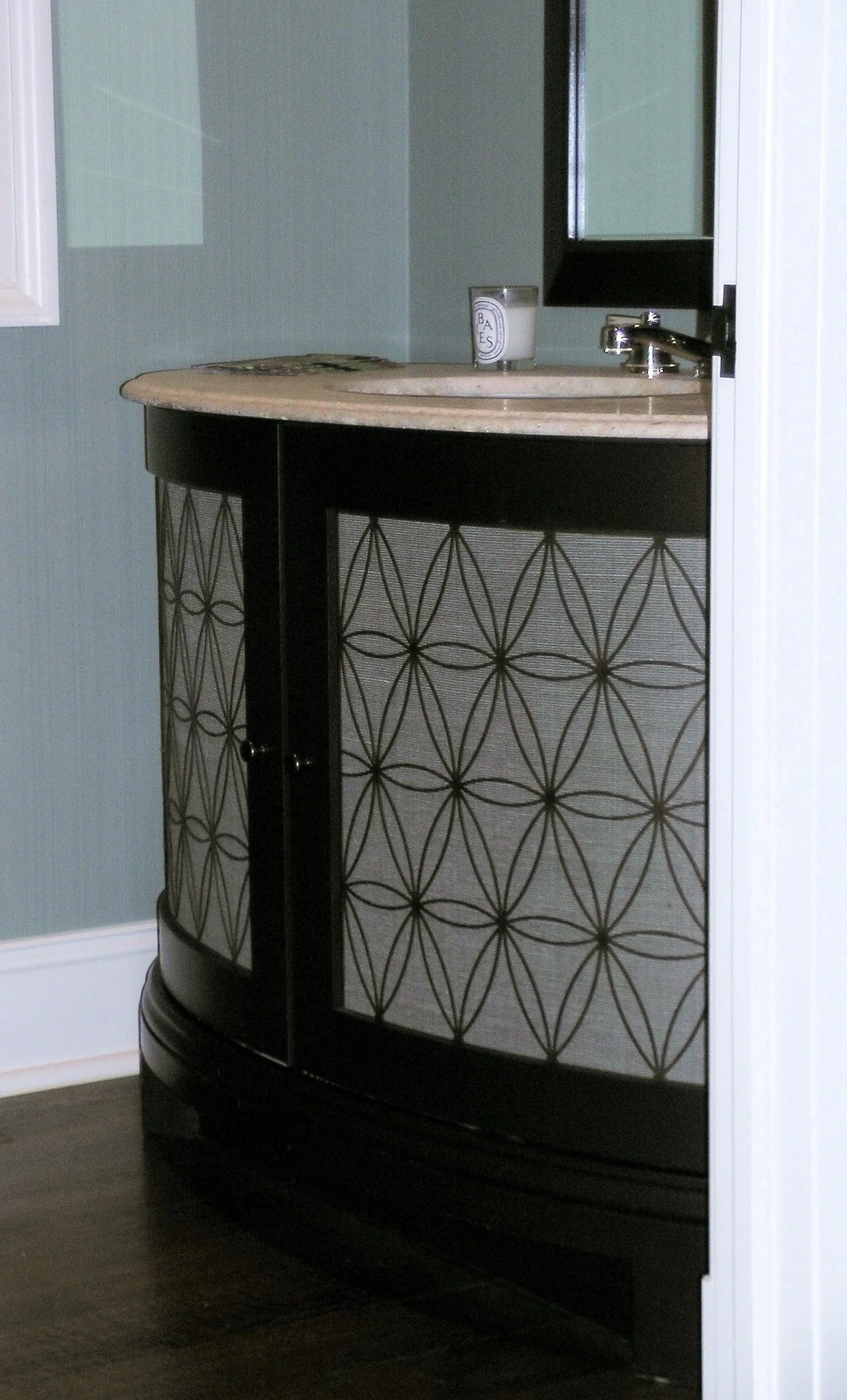 Schwalb vanity (3).JPG