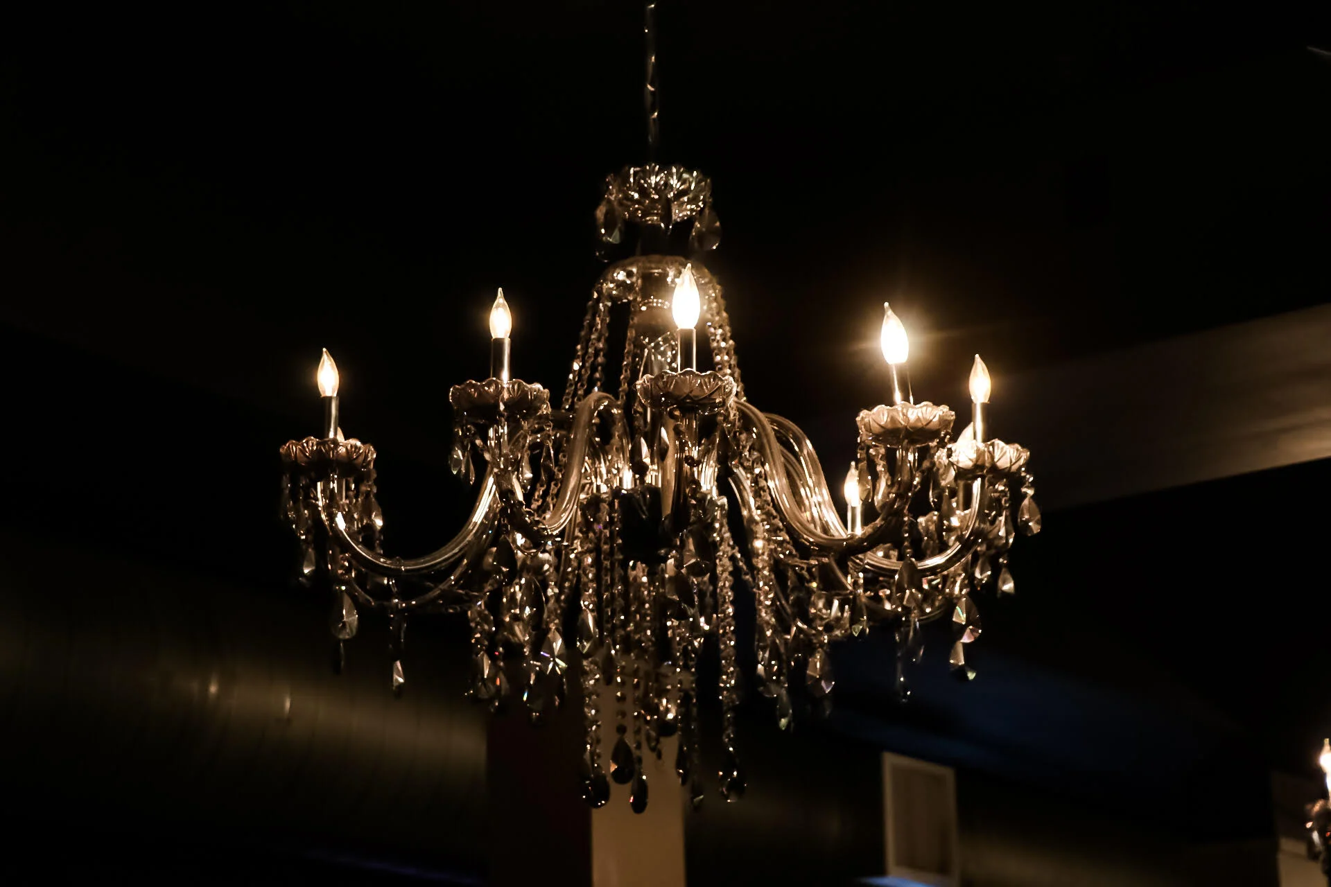 chandelier.jpg