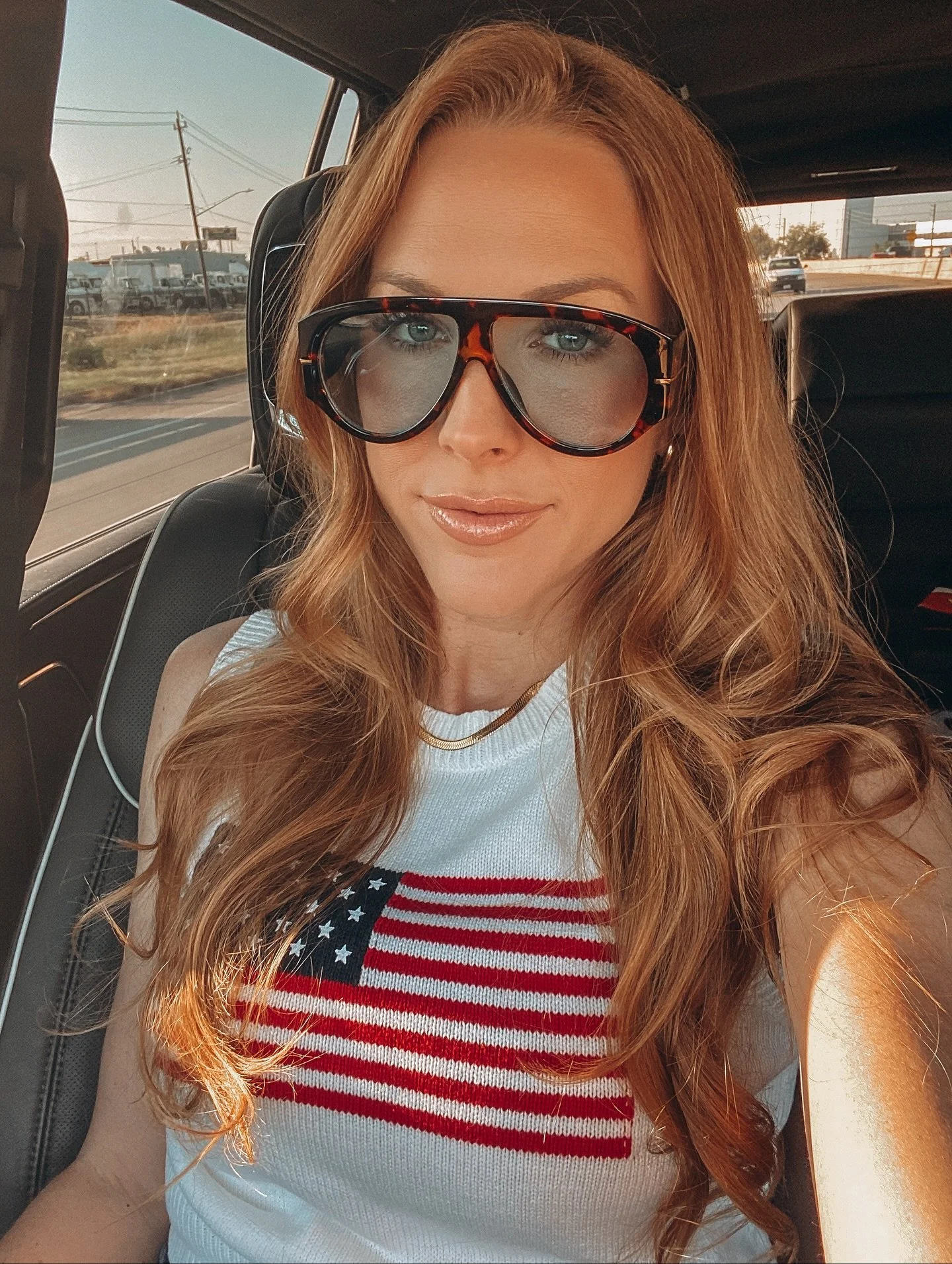 Weekend Vibes 💫

Meeting up with friends for a fun dinner after an INCREDIBLE wellness event at @cutting_edge_core this morning! Just wow. 🤩 Posting more soon! 

What are y&rsquo;all up to tonight?