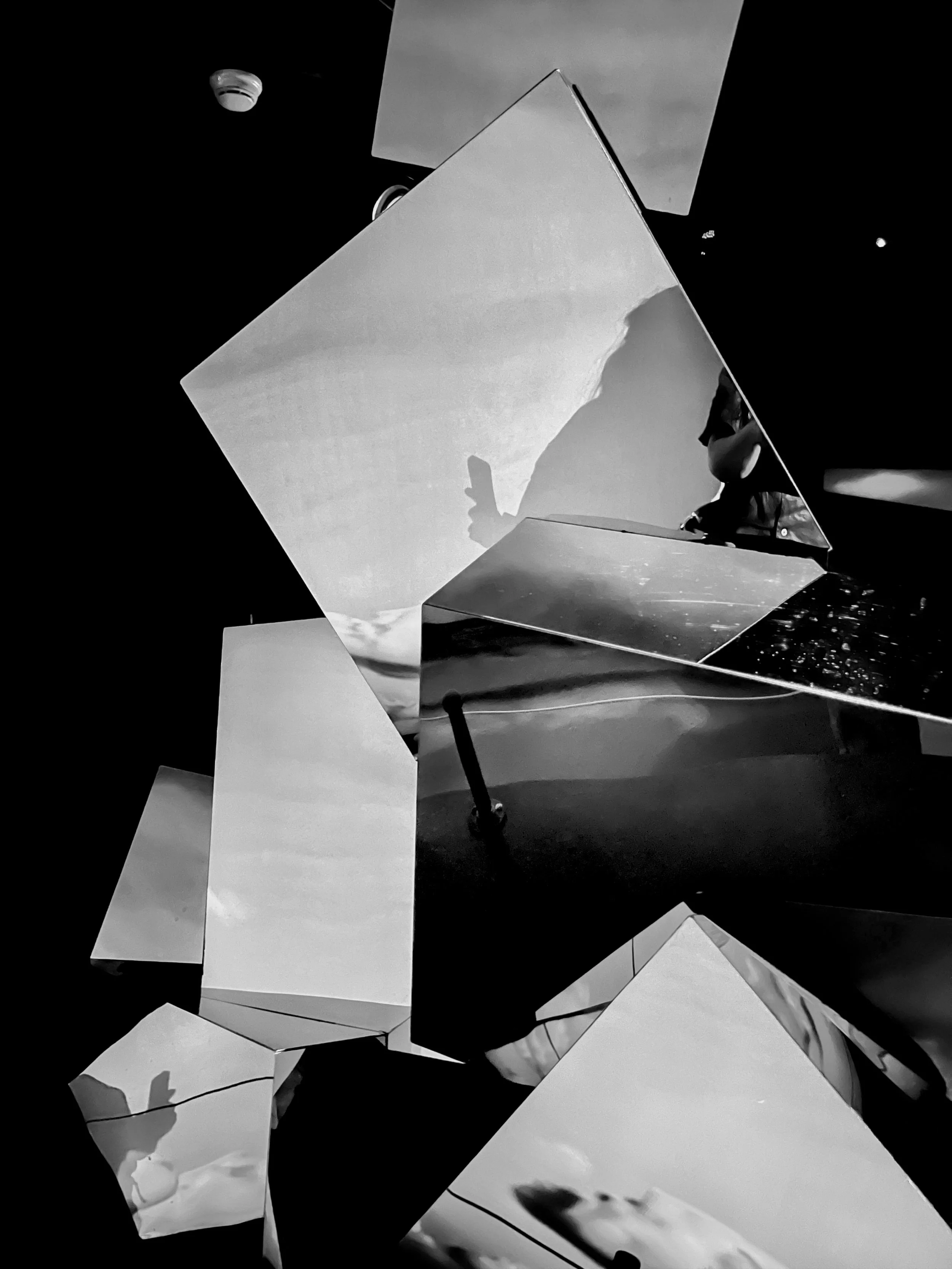 Café Con Leche — TANYA ULUWITIYA