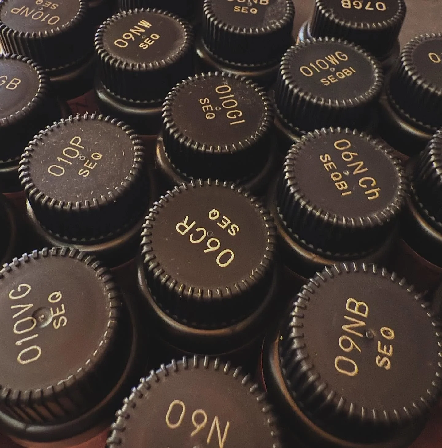 A little behind-the-scenes peek at the magic makers. Our Redken toners, ready to create your dream shade. 💁🏼&zwj;♀️💖

Healthy, dimensional, custom color starts right here at Roots!

📞 Call or book online to reserve your next color appointment! 
#