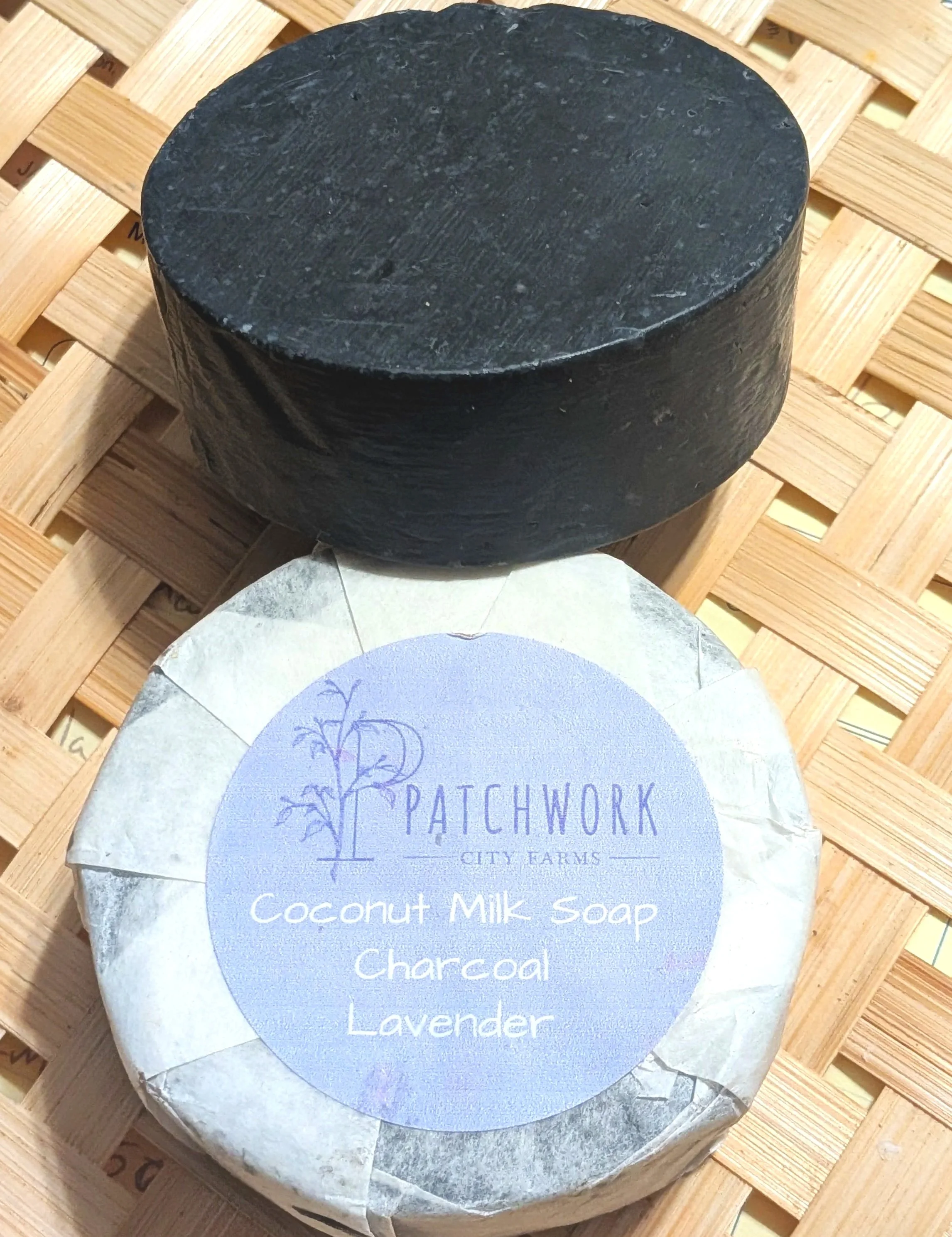 charcole+coconut+soap+sml.jpg