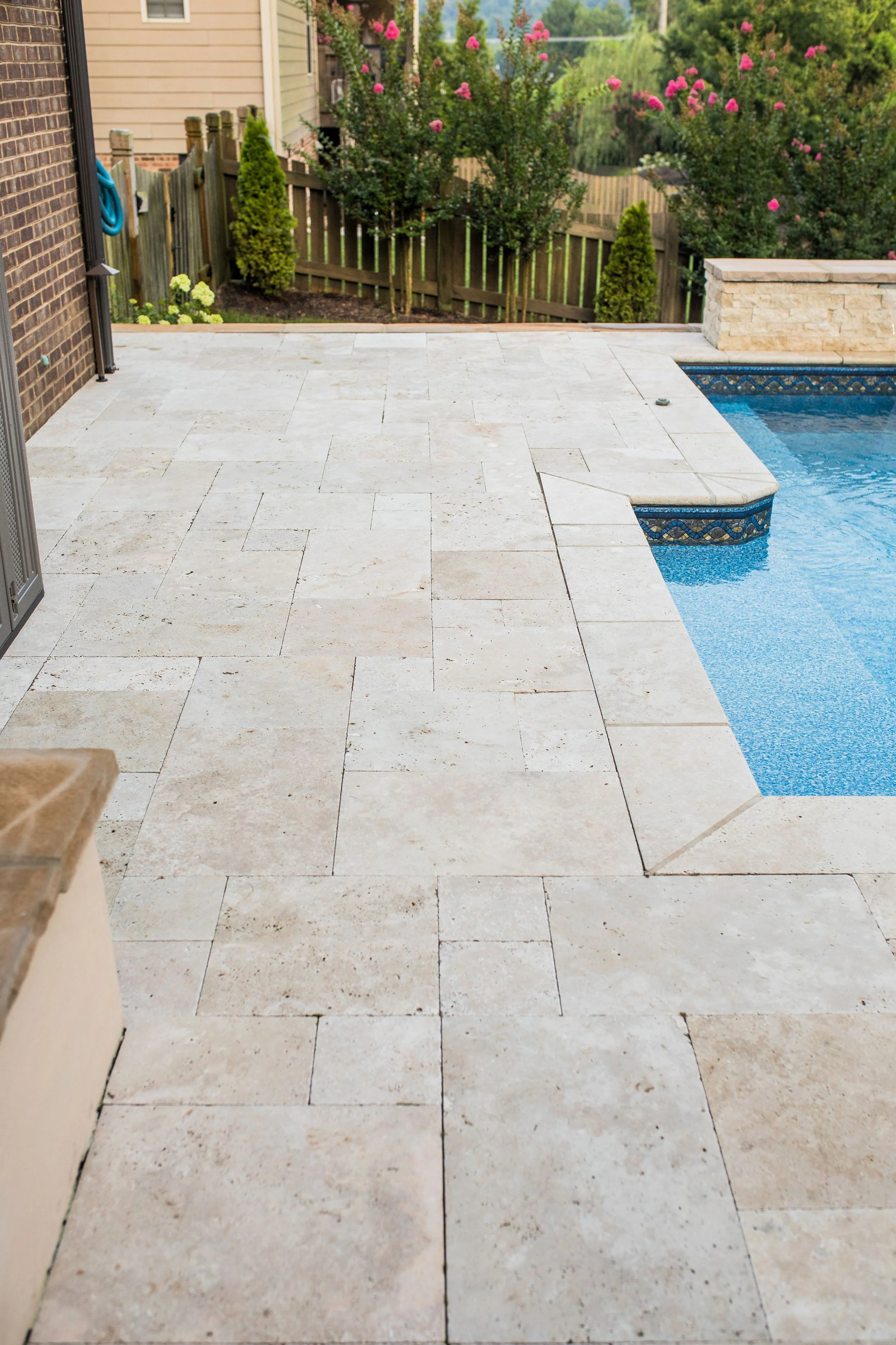 Travertine | Ivory