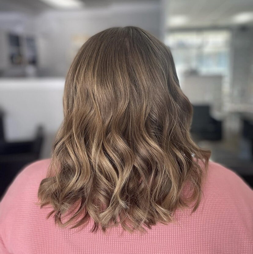 🌼 Blossom into beauty this March! Our stylists are here to pamper you and create a look that radiates confidence. 🌺 #BloomingBeauty #MarchMane

Hair By Alexis  @vivids_by_lexi 

#saltlakehair #utahlove #utahlashes #utahmom #utah #utahstylist #saltl