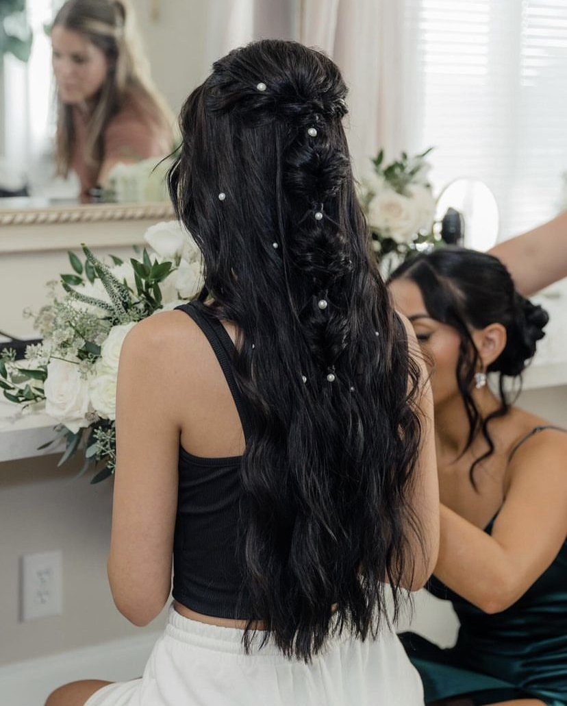 Radiate bridal beauty this summer with our enchanting wedding hair styles! 💍✨ From elegant updos to flowing waves, we'll craft the perfect look to complement your special day. Say 'I do' to flawless hair and unforgettable moments. 💕

Hair By Kailey