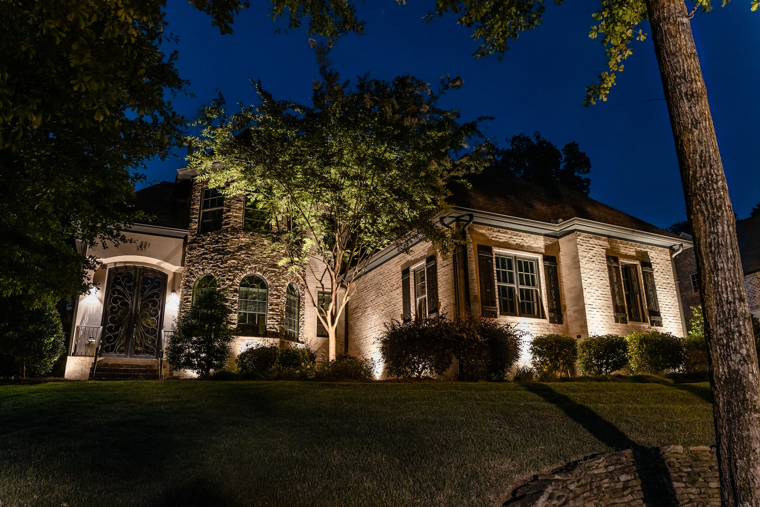 White Oaks Auburn AL Outdoor Lighting Landscape.jpg