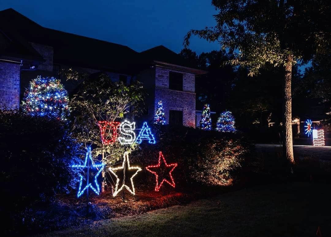 Happy #4thofjuly !  We are grateful for the opportunities and freedoms available in this country, and pray for our leaders and fellow Americans who work to protect and defend those freedoms. #GodBlessAmerica
.
#holidaylighting #holidaydecorating #gli