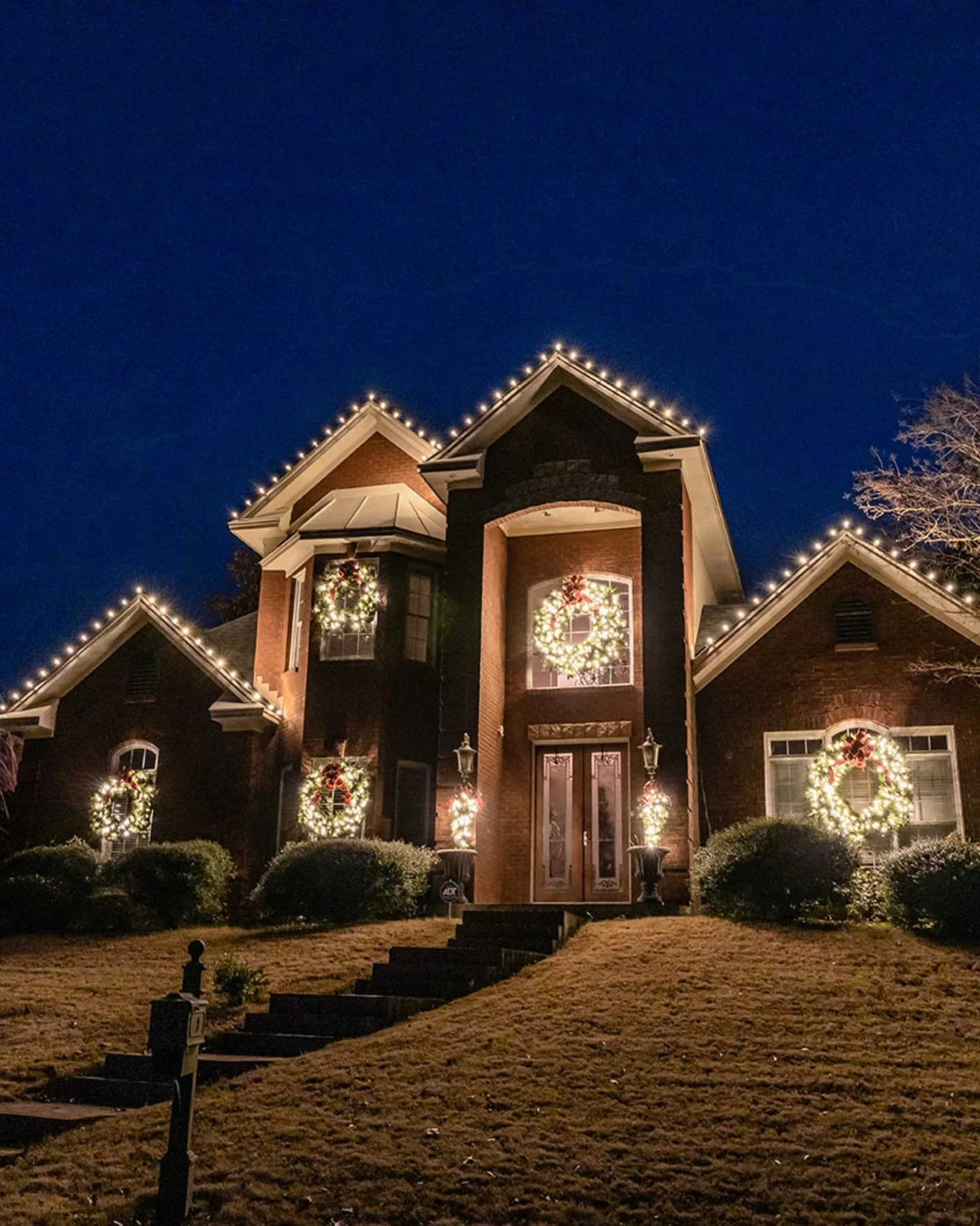 Dear 2025, 
Thank you&hearts;️

We&rsquo;re excited for what 2026 brings including lighting that lasts far beyond the holidays😉