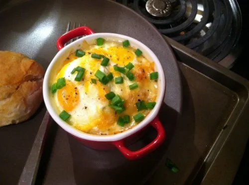 Easy and Healthy Baked Eggs Over Creamy Spinach