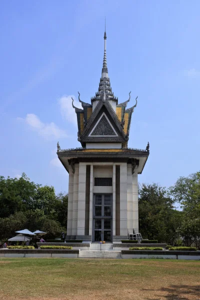 Phnom Penh-A City of Heartbreak