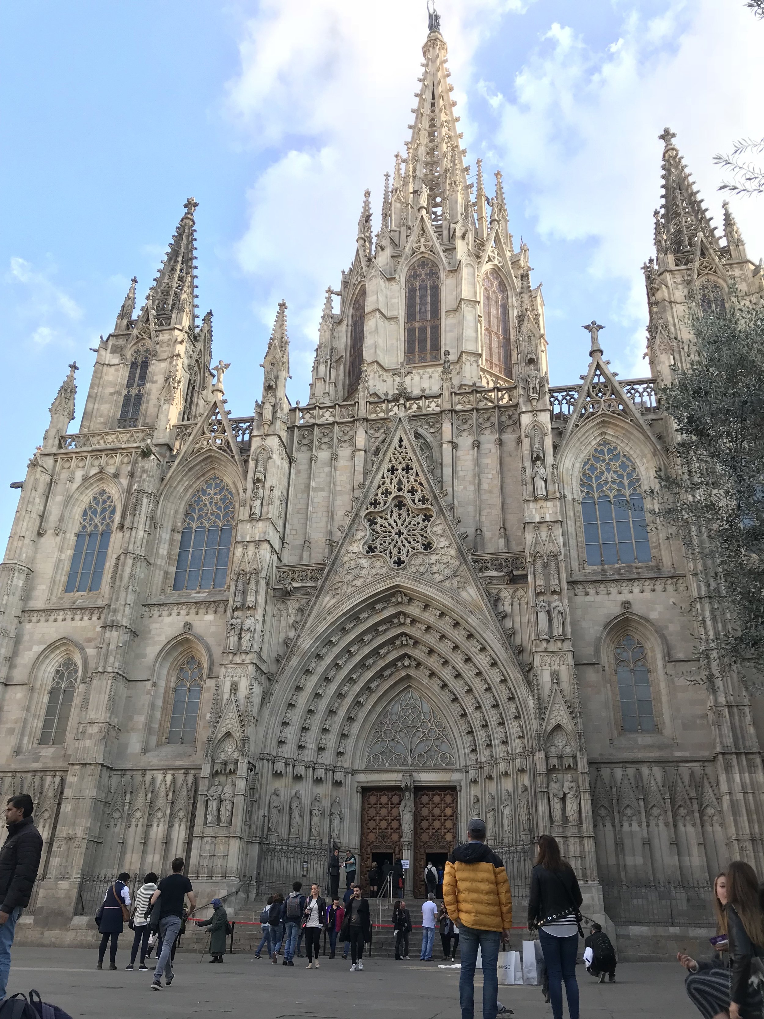 barcelona cathedral.jpeg