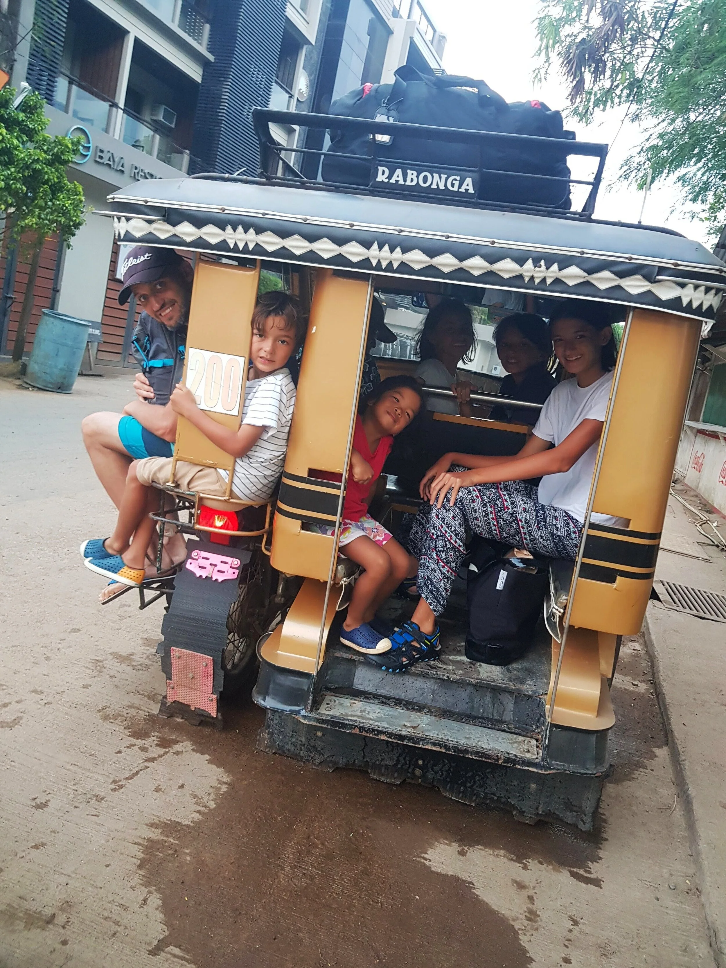 Coron Tricycles