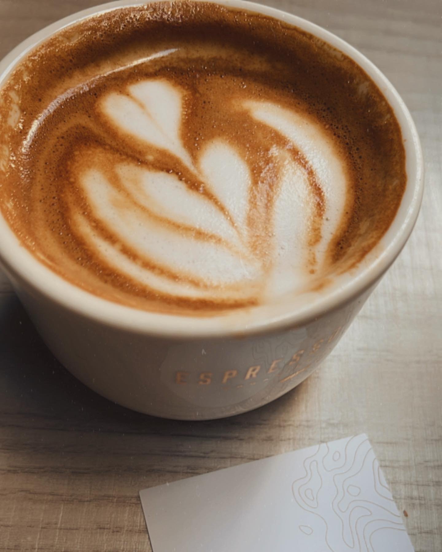 Mondays first sip. Is there a better way to start the week?
.
.
.

.

espresso #espressomafia #espressomafiagirona #cyclecafe #girona #coffee #cafe #coolcafe #caffeineaddict #jersey #bikejersey #specialtycoffee #dirtychai #latte #rosetta #latteart #c