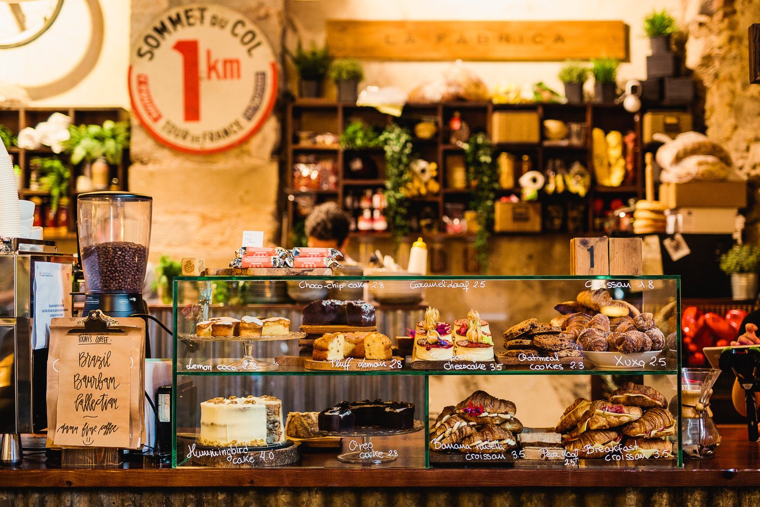 Inside La Fabrica