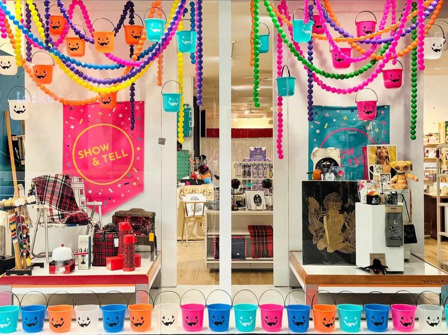 The 𝗪𝗜𝗖𝗞𝗘𝗗 𝗕𝗢𝗢-𝗧𝗜𝗤𝗨𝗘 is open! Meet us at the mall and shop 40+ vendors for a spooky and autumnal celebration of art, handmade and vintage finds. 

🕸️ 𝗪𝗜𝗖𝗞𝗘𝗗 𝗕𝗢𝗢-𝗧𝗜𝗤𝗨𝗘
Now open everyday until Nov 2
Mon-Thu 11a-7p
Fri-Sat 1